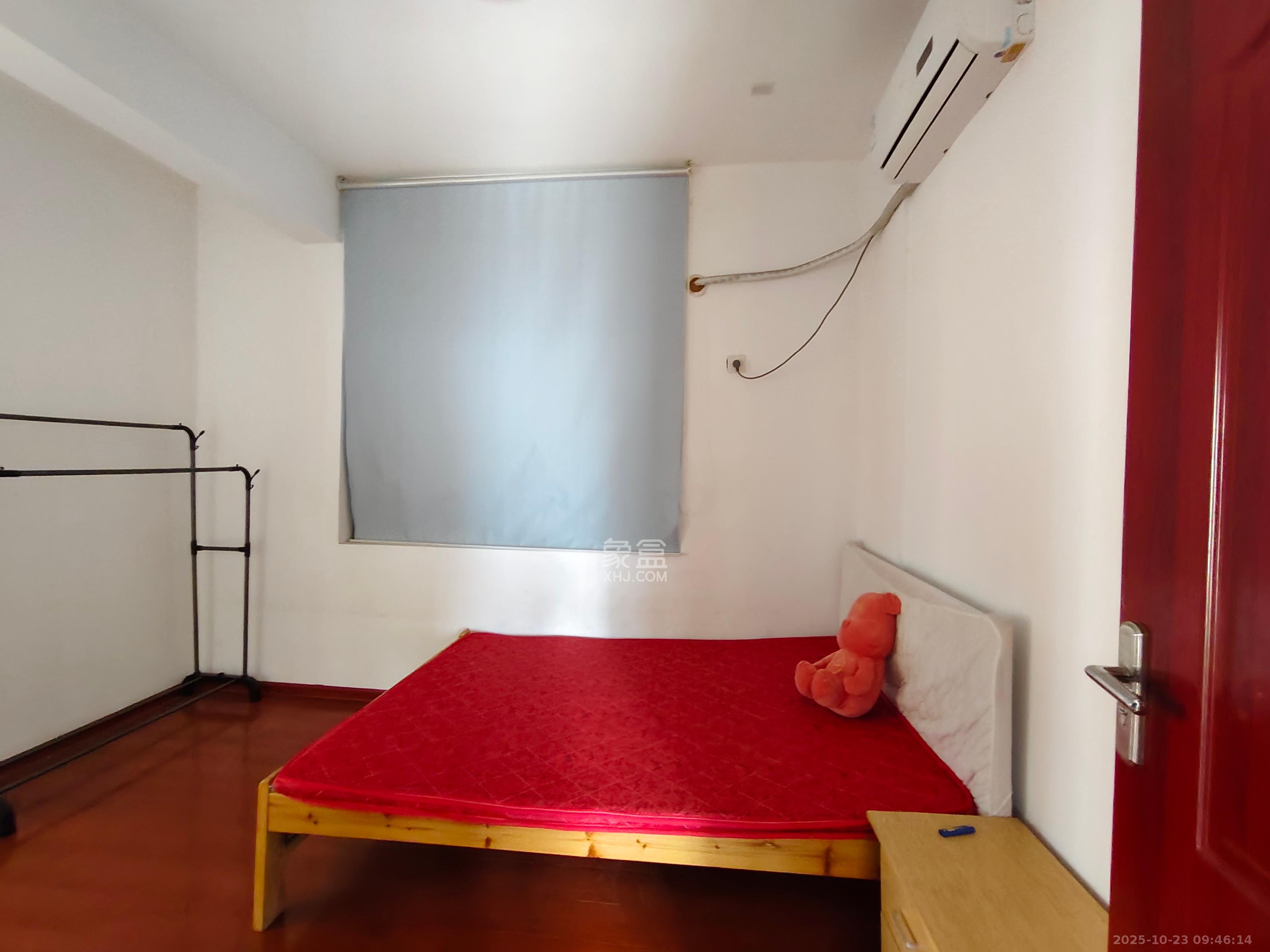 辉煌国际城二期  2室2厅1卫    1800.0元/月室内图