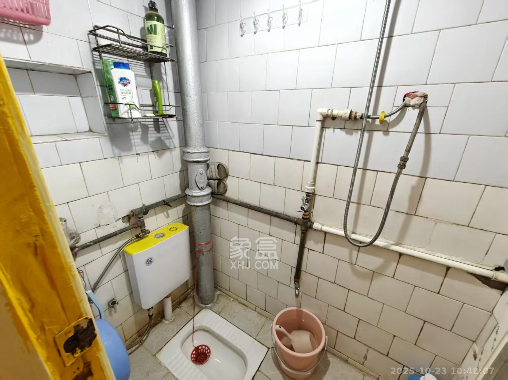 长沙市第二汽修制厂宿舍  2室1厅1卫    1200.0元/月室内图