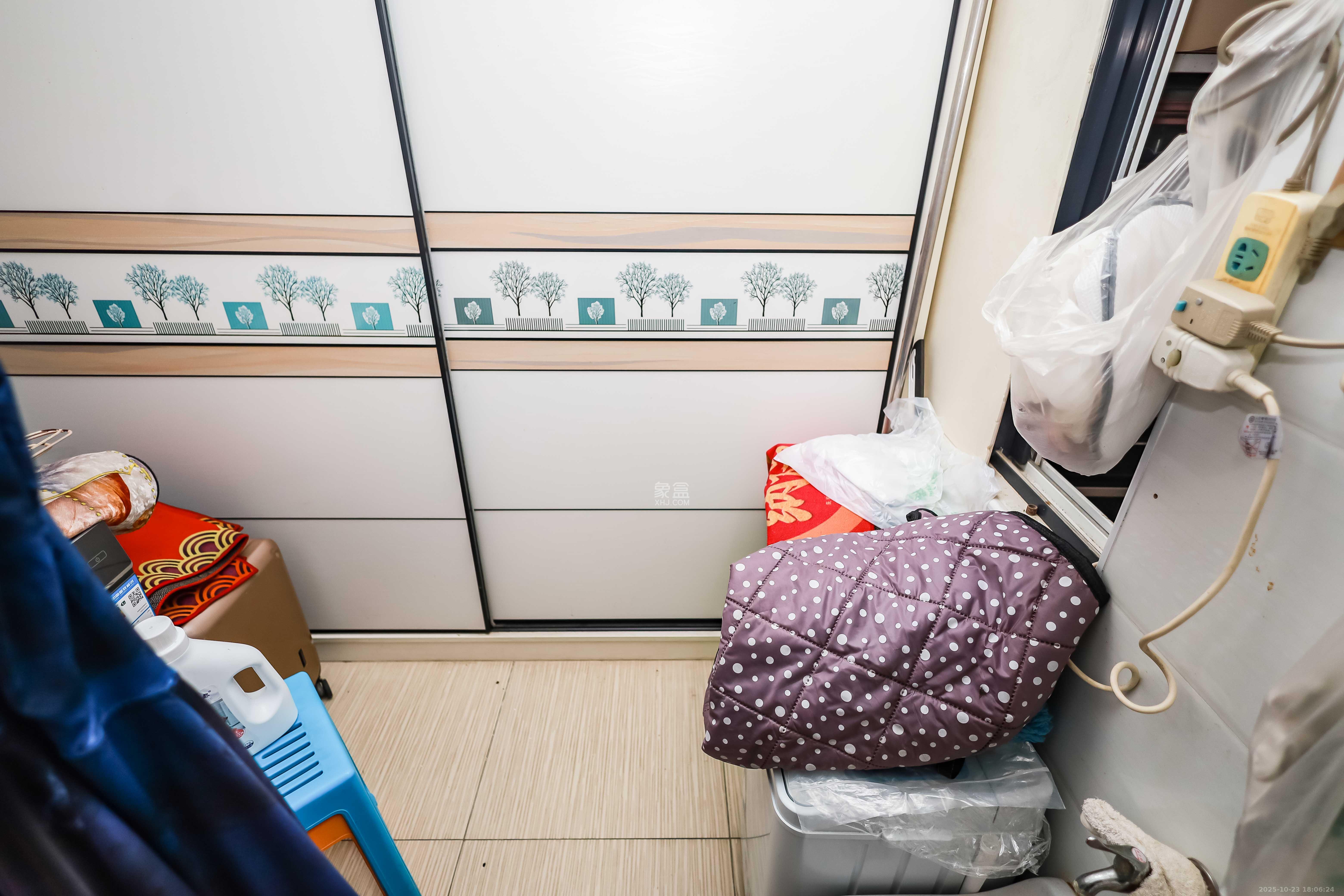 天麓尚层  1室0厅0卫    85.0万阳台