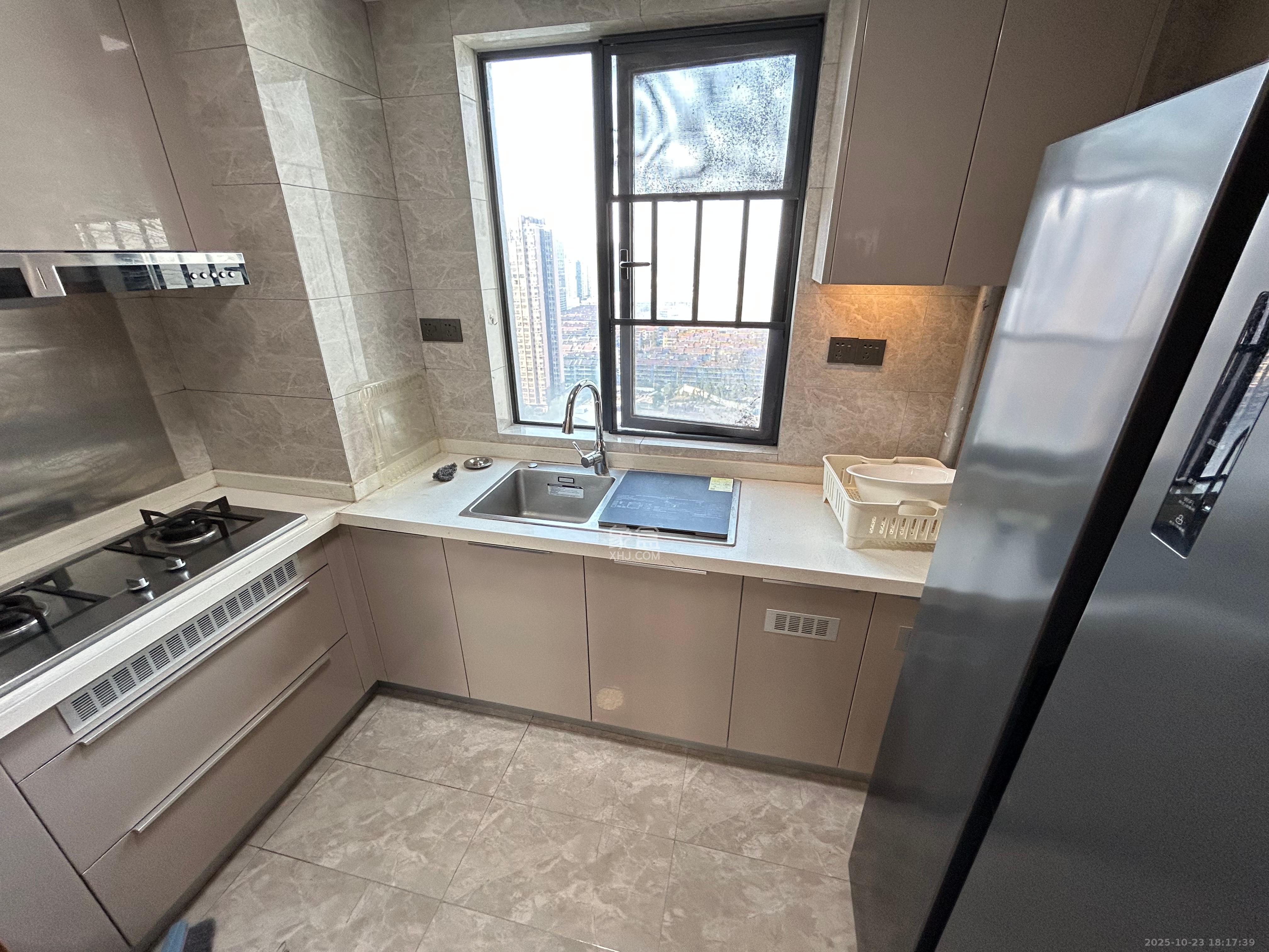 梅溪悦章 4室2厅2卫 3900.0元/月 梅溪悦章 4室2厅2卫 3900.0元/月室内图