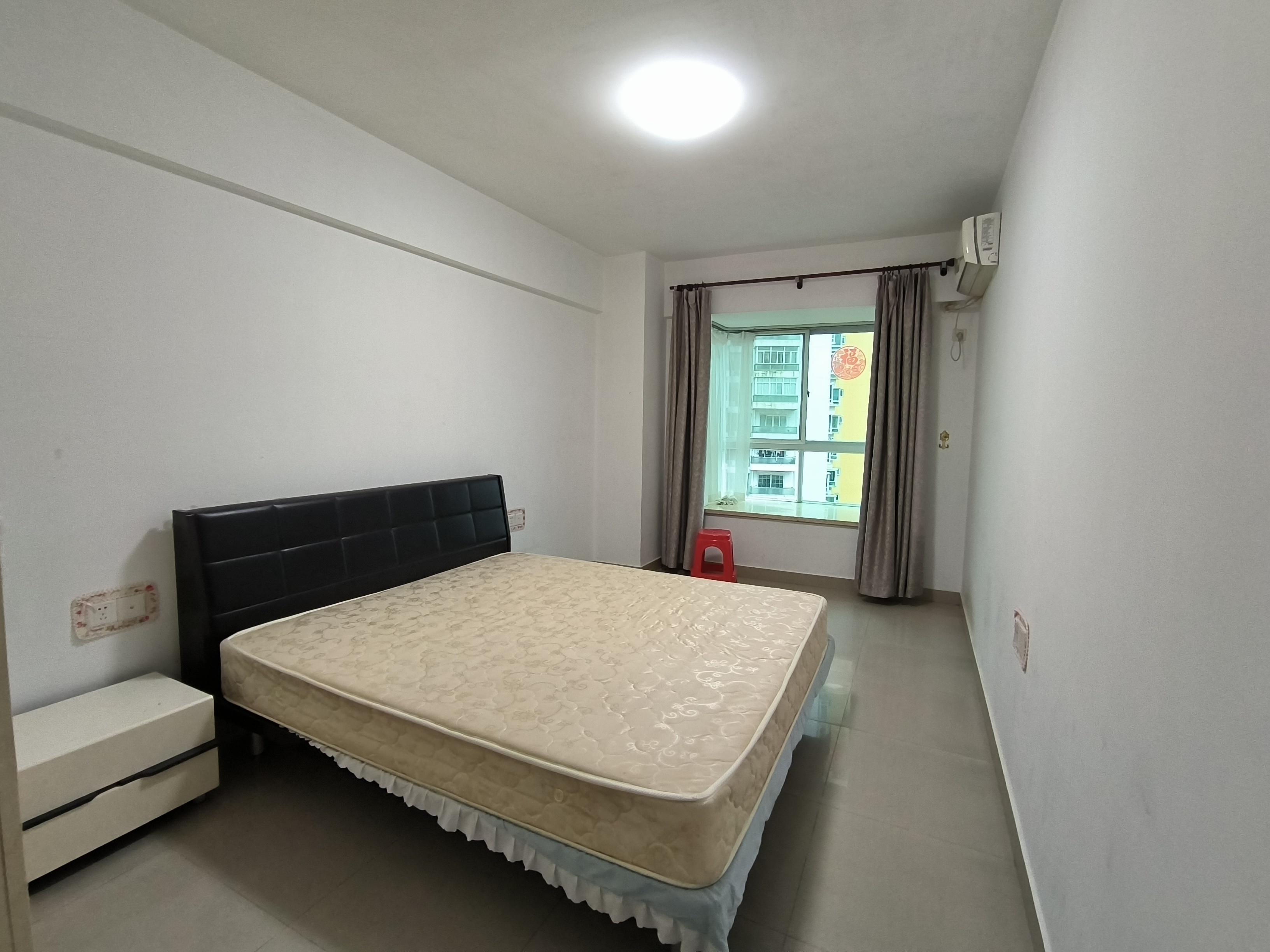 汇泰大厦 2室1厅1卫 130.0万 汇泰大厦 2室1厅1卫 130.0万客厅