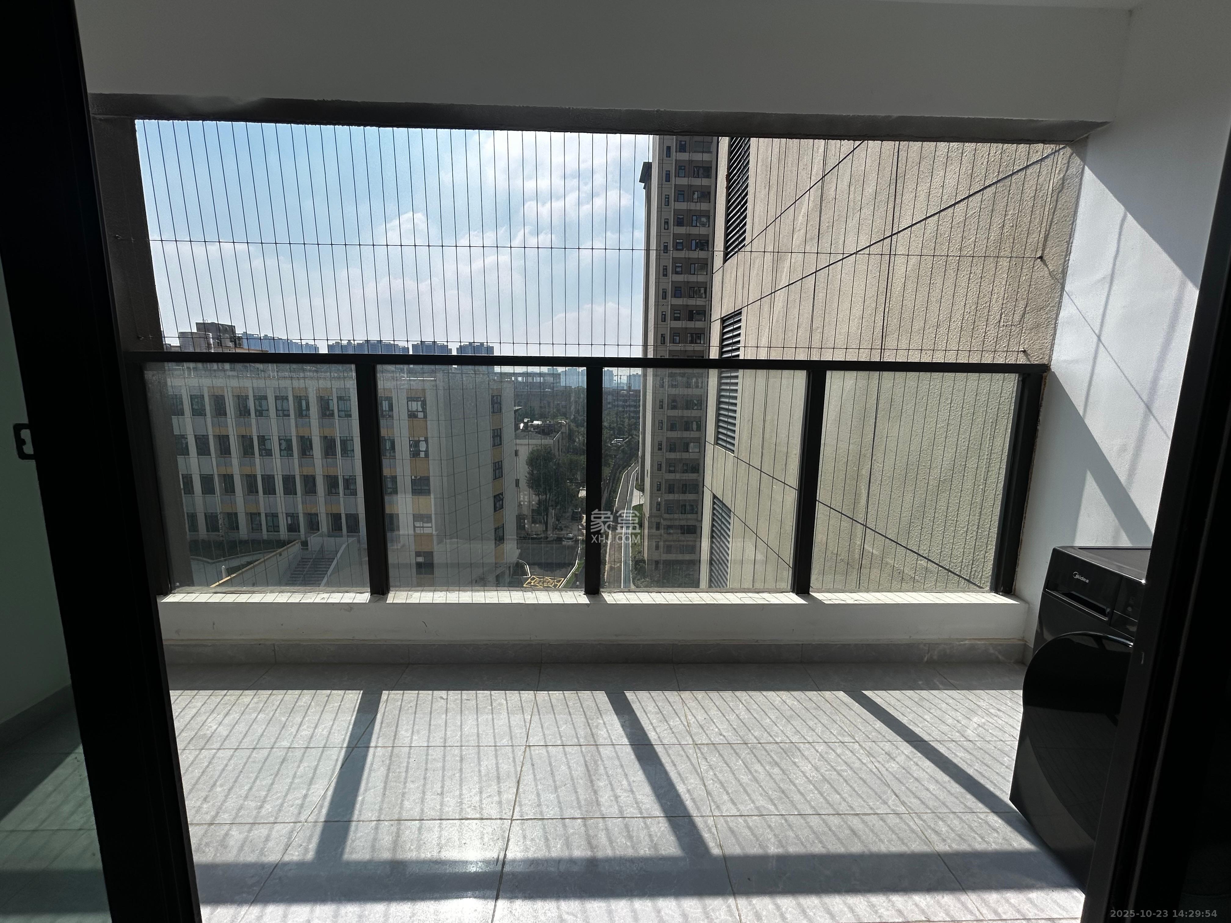 汉唐世家二期  4室2厅2卫    3000.0元/月 汉唐世家二期  4室2厅2卫    3000.0元/月室内图