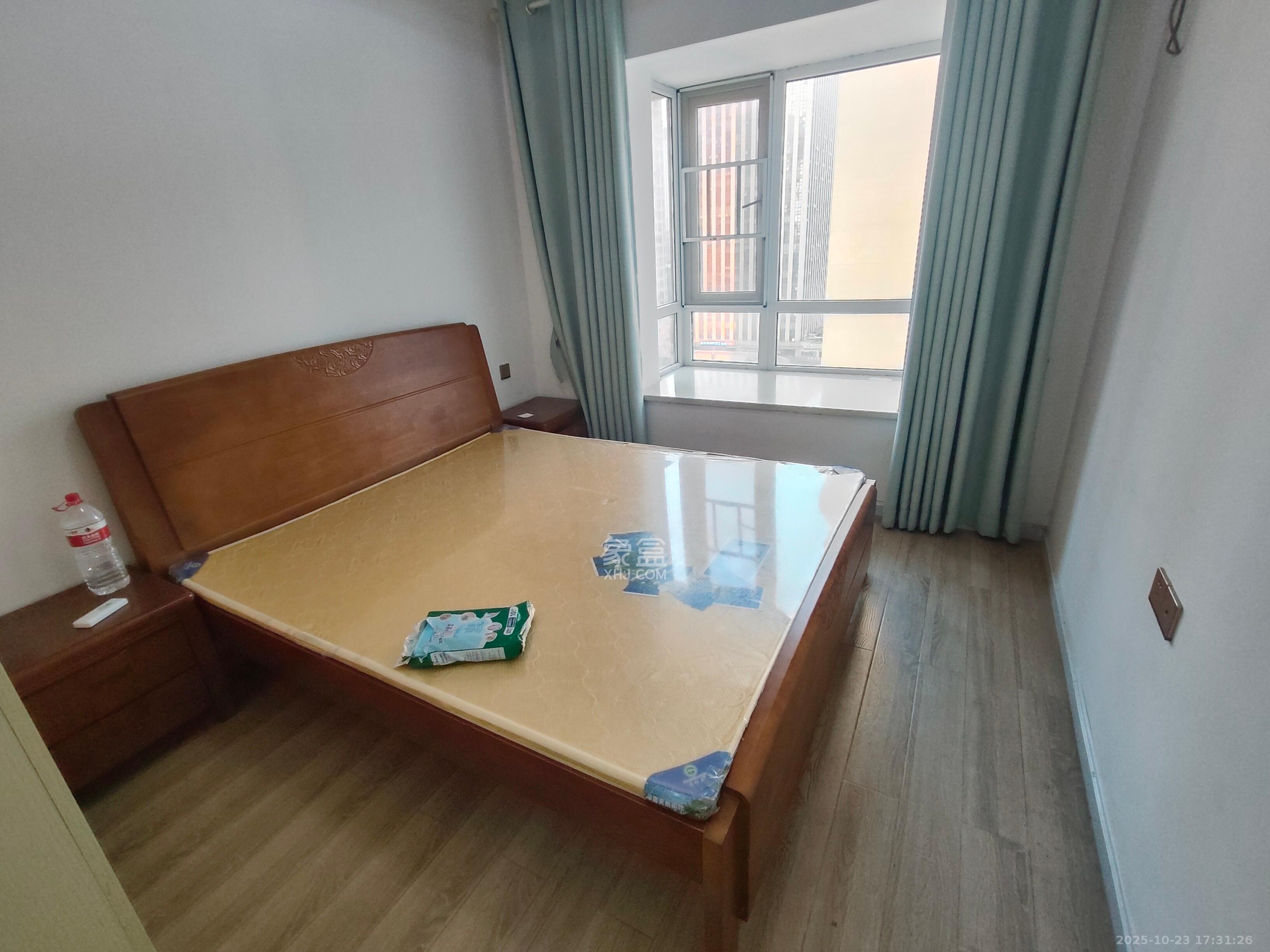 金科时代中心  2室1厅1卫    1800.0元/月室内图