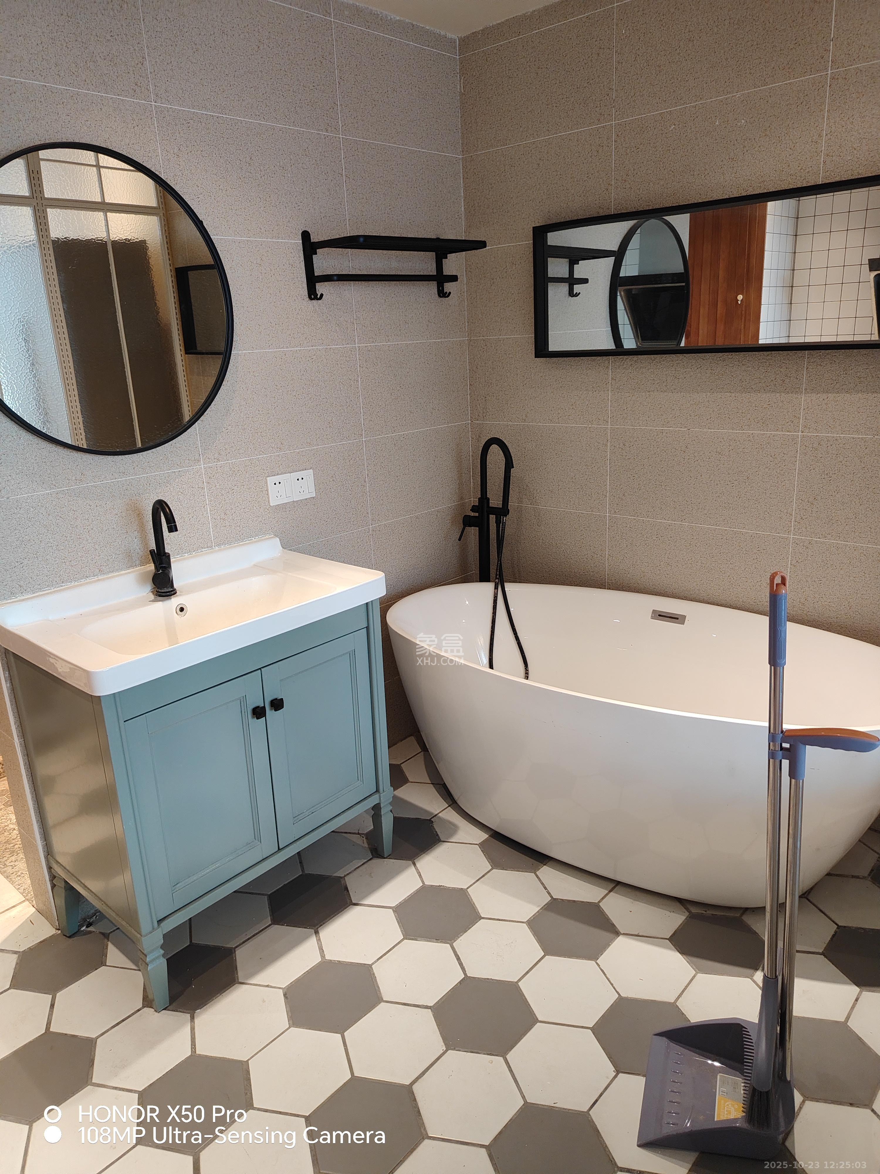 宇成朝阳广场  1室0厅0卫    2000.0元/月 宇成朝阳广场  1室0厅0卫    2000.0元/月室内图