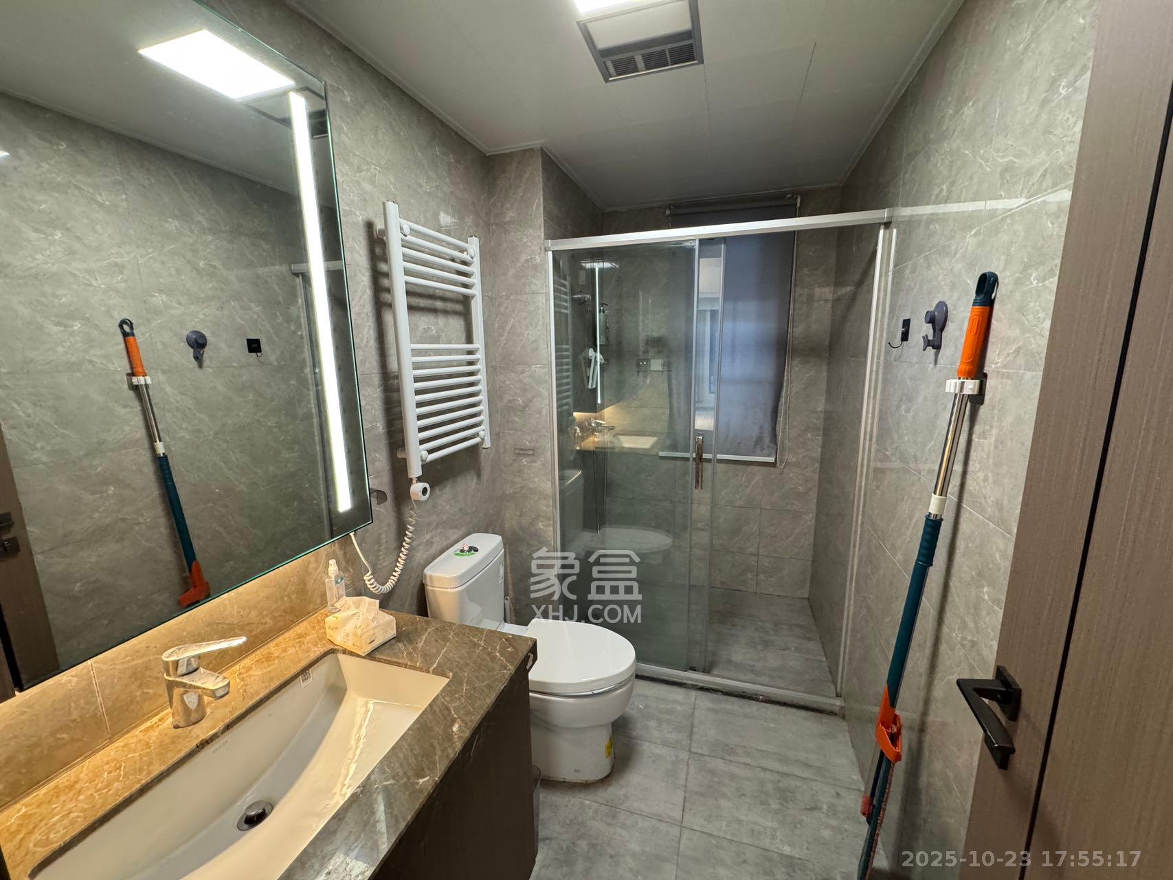 金茂建发泊悦  3室2厅2卫    3700.0元/月 金茂建发泊悦  3室2厅2卫    3700.0元/月室内图