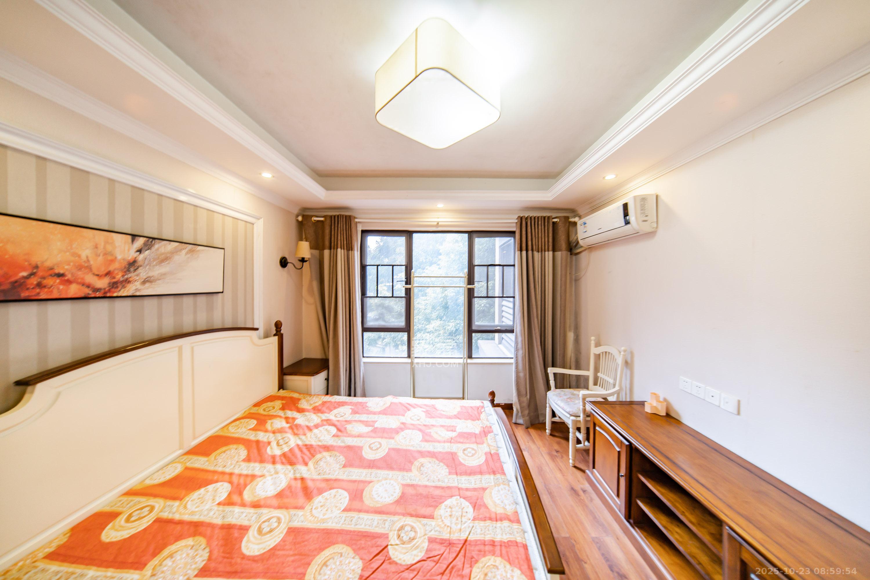 洋湖18克拉(旷远洋湖18克拉) 4室2厅2卫 3500.0元/月 洋湖18克拉(旷远洋湖18克拉) 4室2厅2卫 3500.0元/月室内图