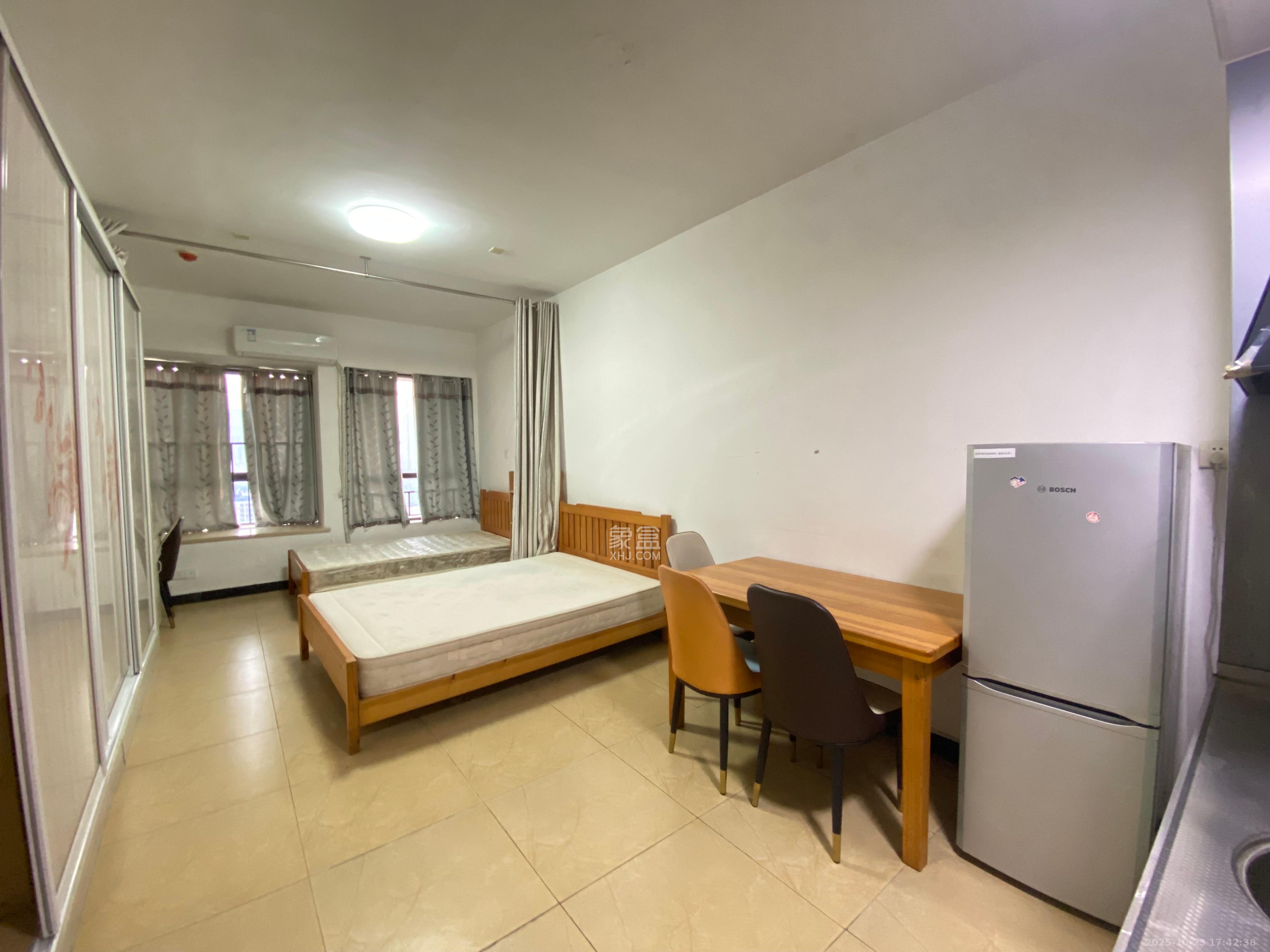 雅第大厦  1室1厅1卫    1800.0元/月室内图