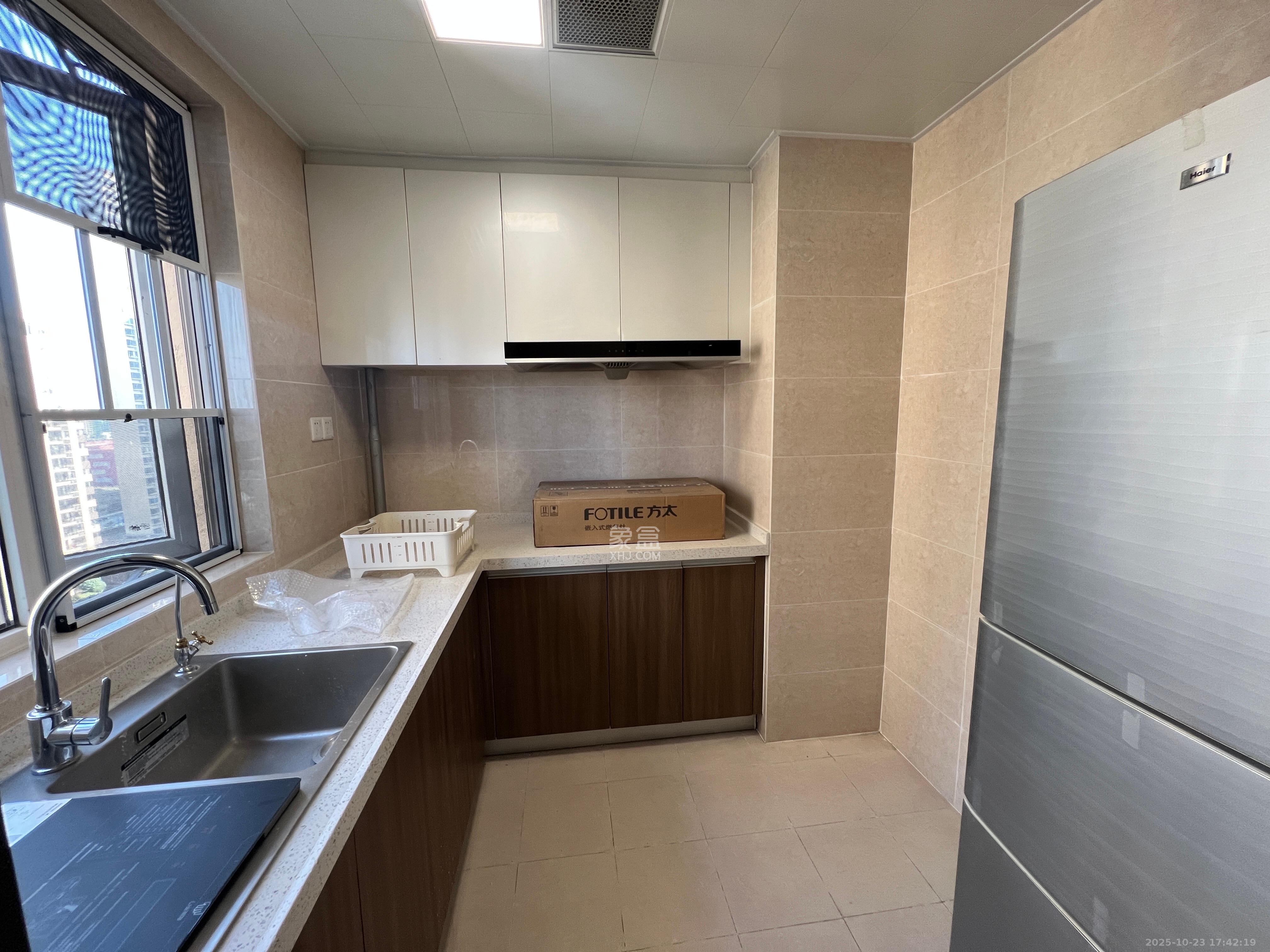 保利香槟国际 4室2厅2卫 2200.0元/月 保利香槟国际 4室2厅2卫 2200.0元/月室内图