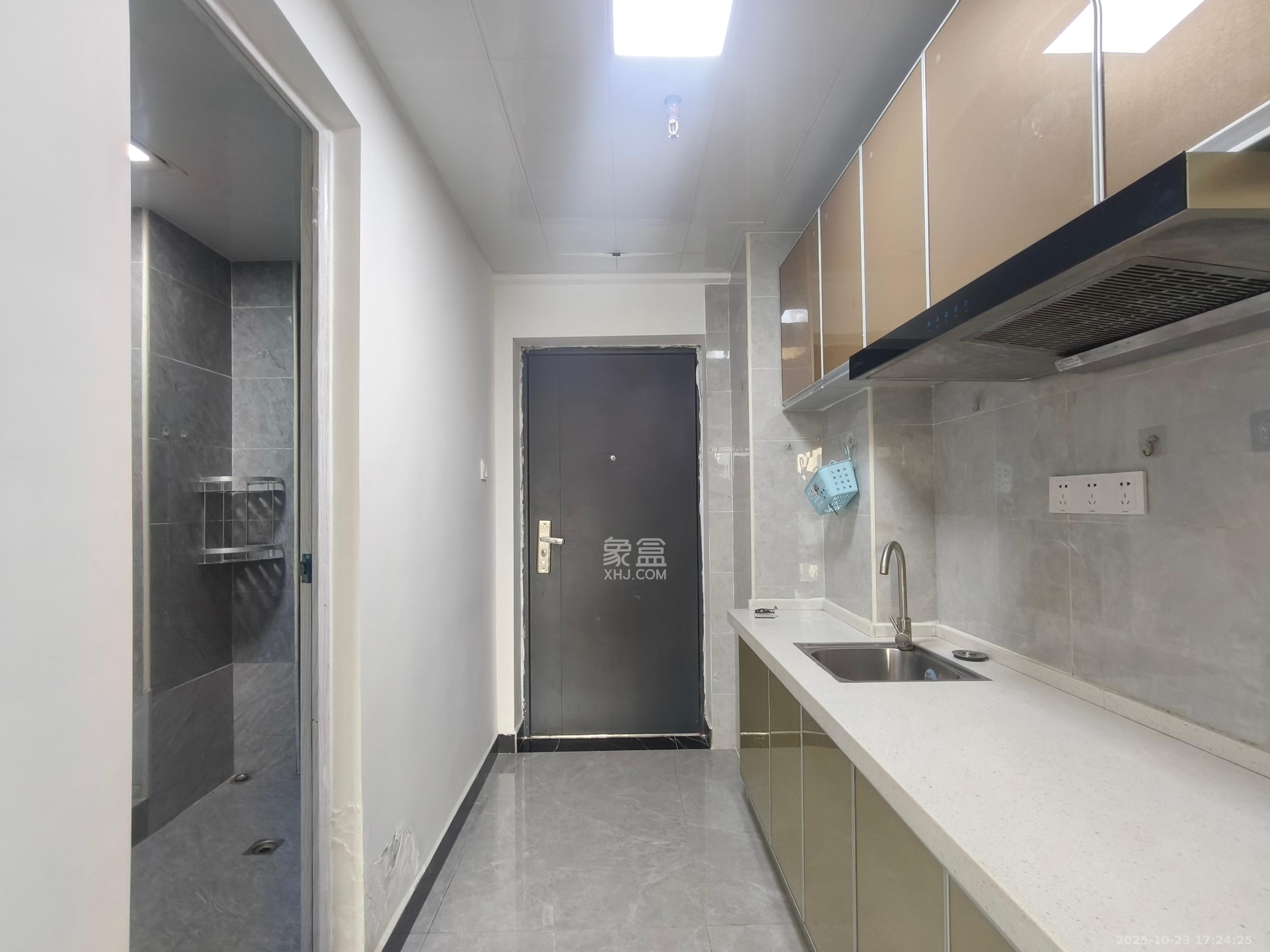 芙蓉万国城MOMA(卓越汇富苑) 1室1厅1卫 1300.0元/月 芙蓉万国城MOMA(卓越汇富苑) 1室1厅1卫 1300.0元/月室内图