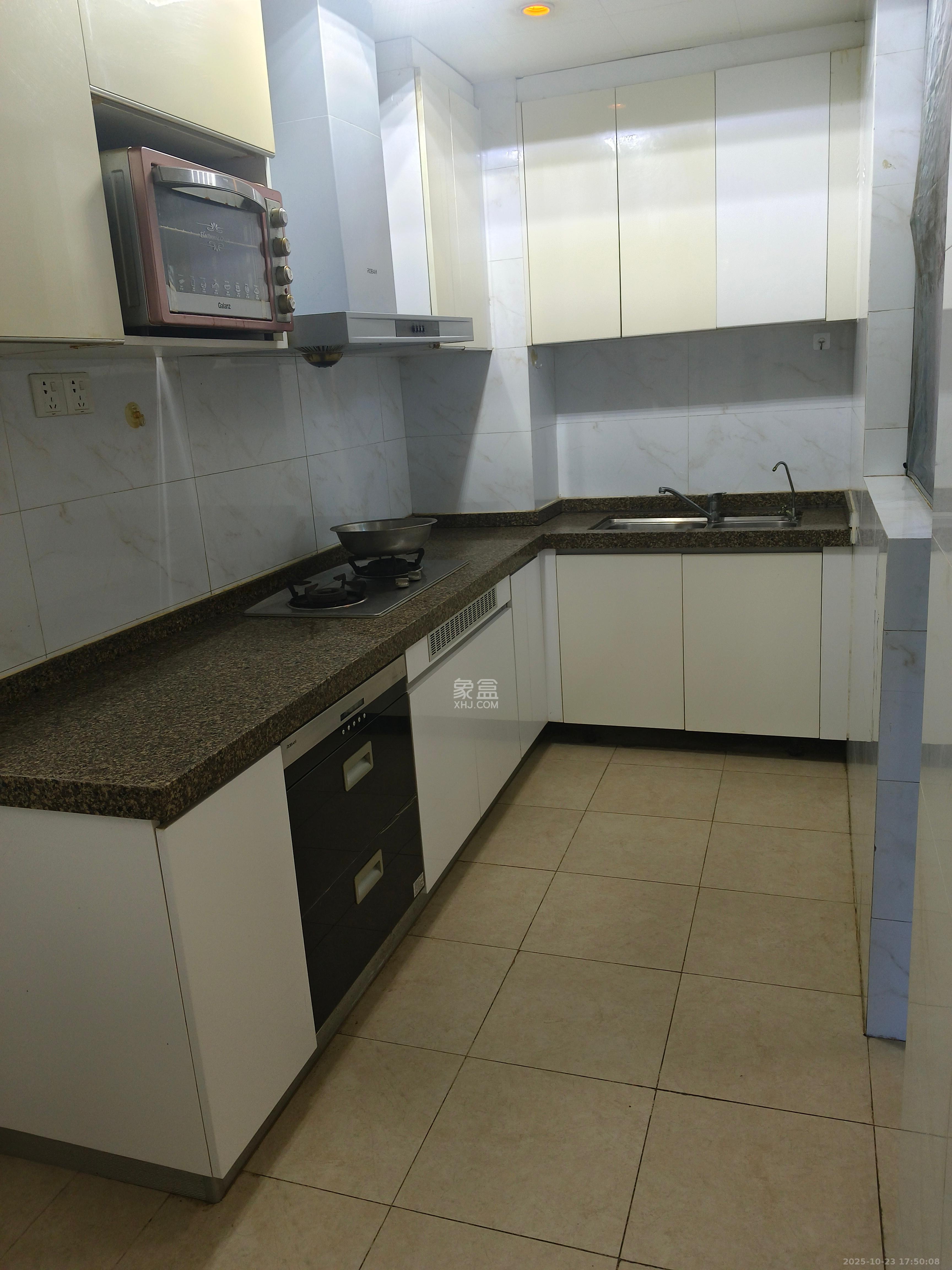 恒大雅苑  3室2厅1卫    2200.0元/月 恒大雅苑  3室2厅1卫    2200.0元/月室内图