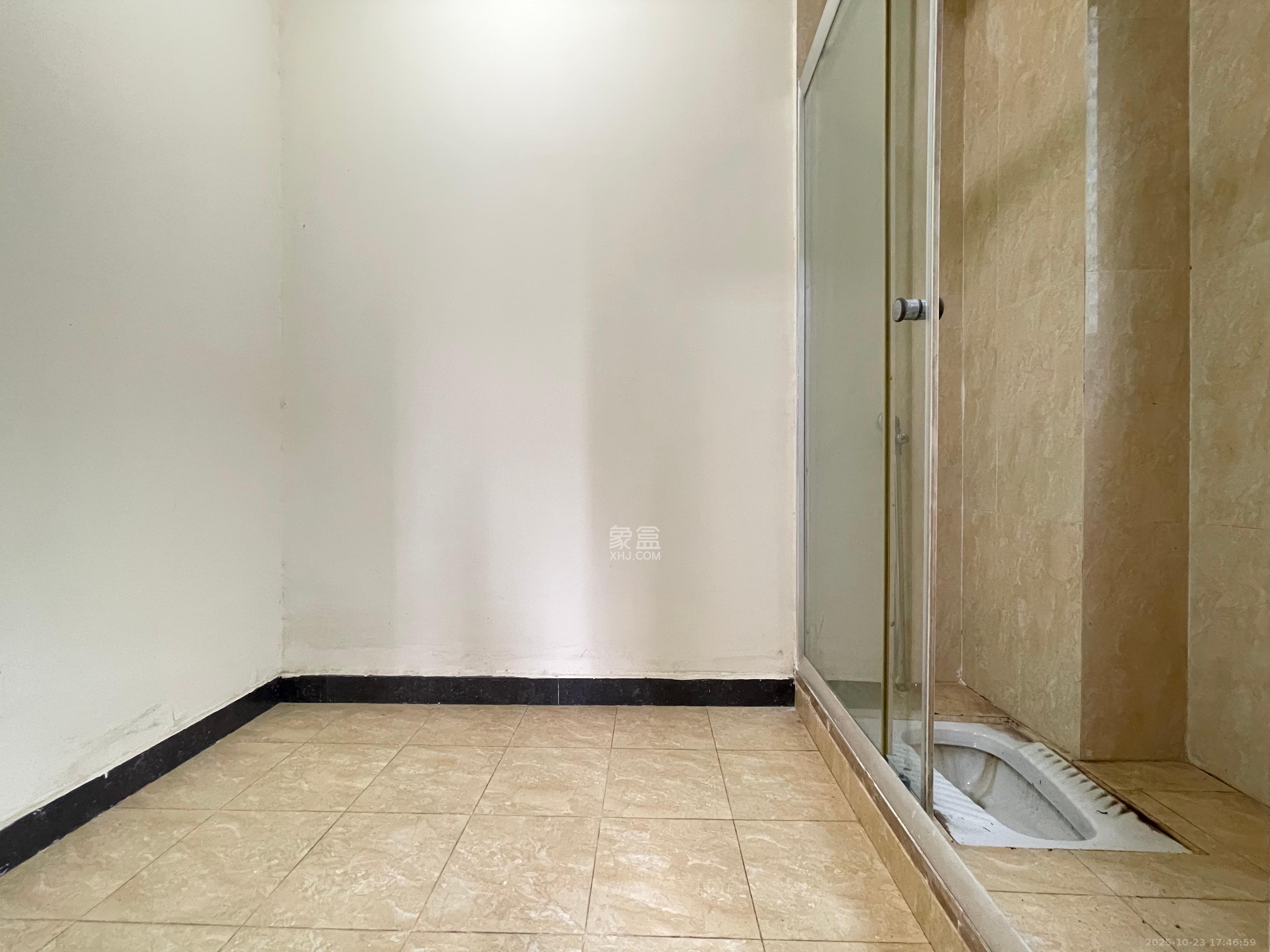 恒大名都  5室2厅4卫    4000.0元/月室内图