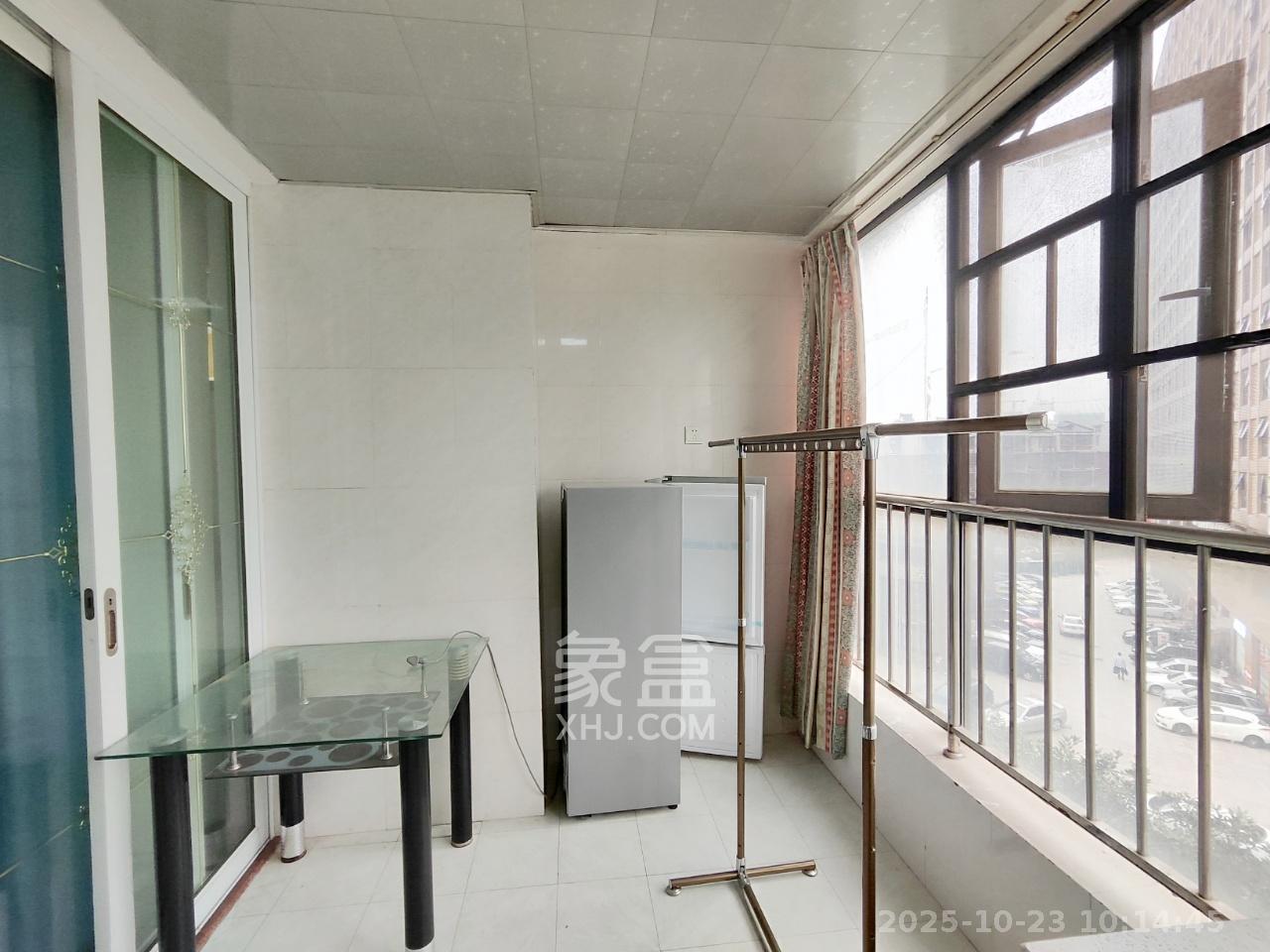 长大卧琥  1室1厅1卫    1500.0元/月室内图