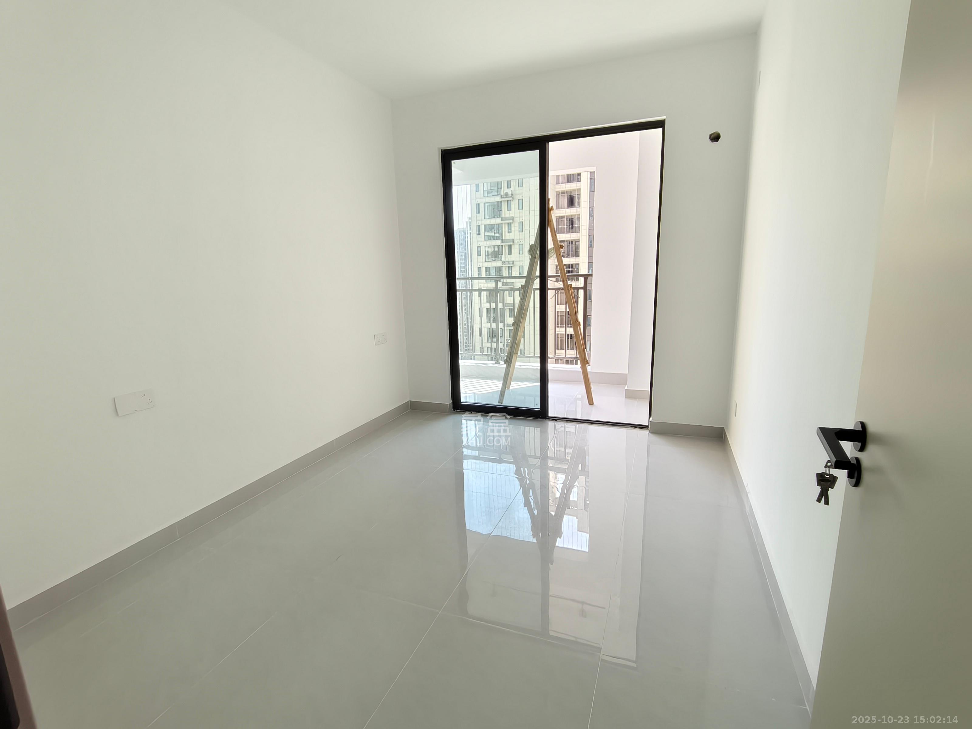 旭辉国悦府  4室2厅2卫    3700.0元/月 旭辉国悦府  4室2厅2卫    3700.0元/月室内图