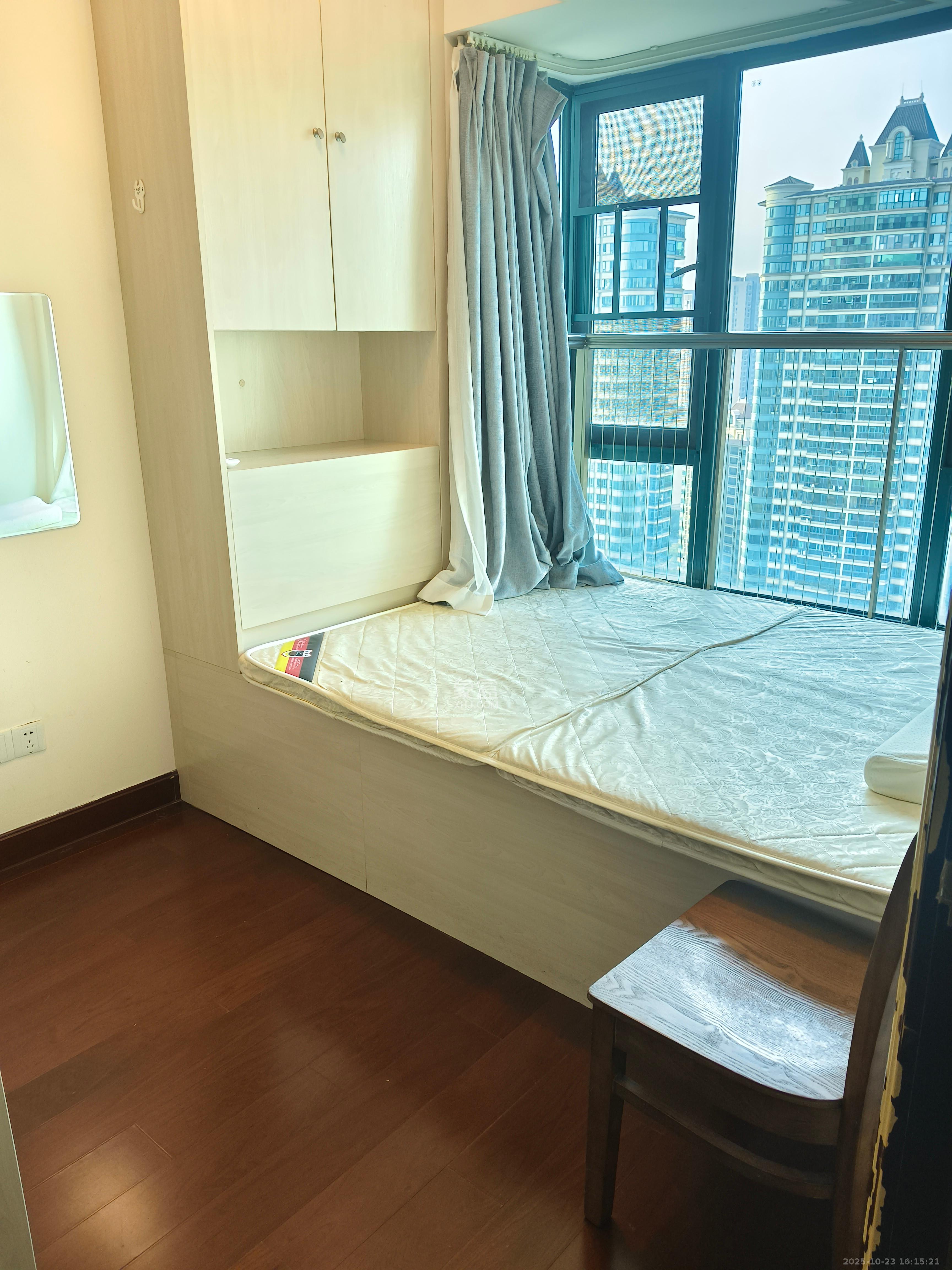 恒大雅苑 3室2厅1卫 2700.0元/月 恒大雅苑 3室2厅1卫 2700.0元/月室内图