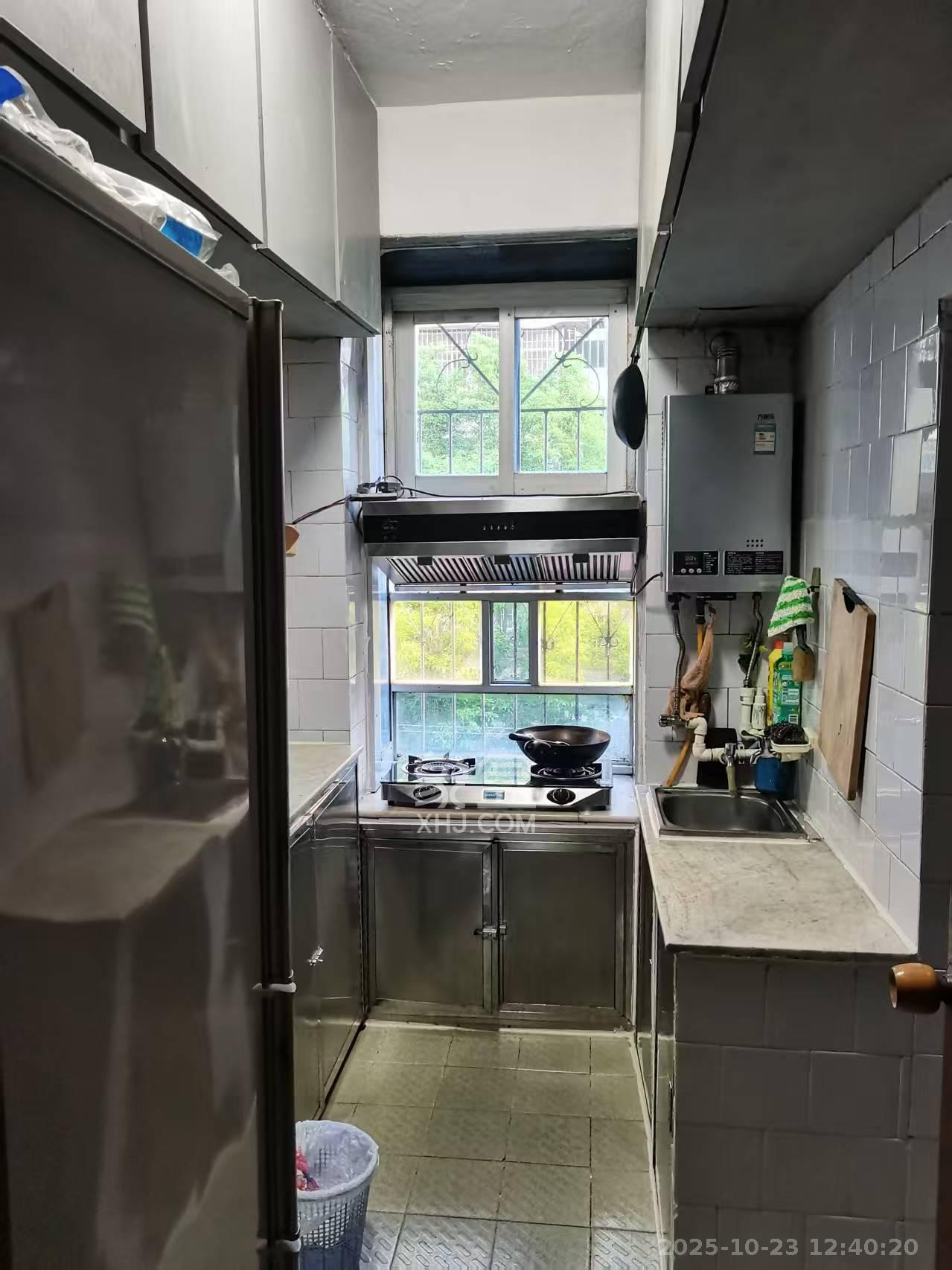 桔园小区1-8片  2室1厅1卫    1700.0元/月室内图