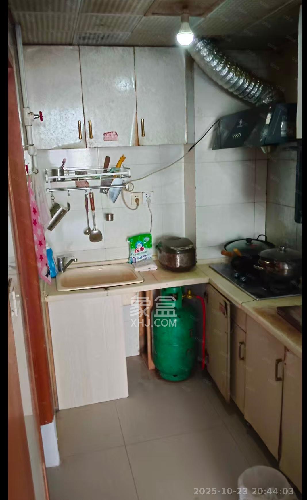 三和家园 1室1厅1卫 1200.0元/月 三和家园 1室1厅1卫 1200.0元/月室内图