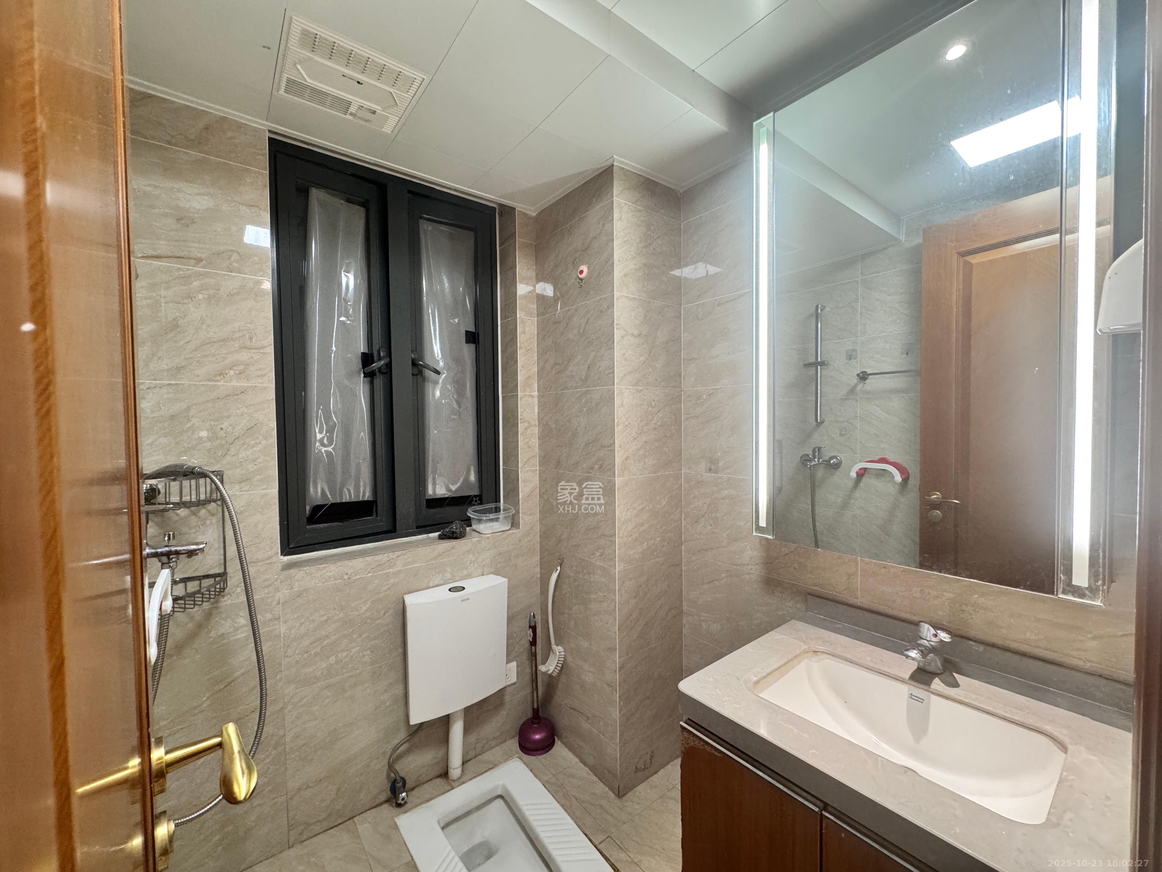 恒大书香门第  2室2厅2卫    1500.0元/月 恒大书香门第  2室2厅2卫    1500.0元/月室内图