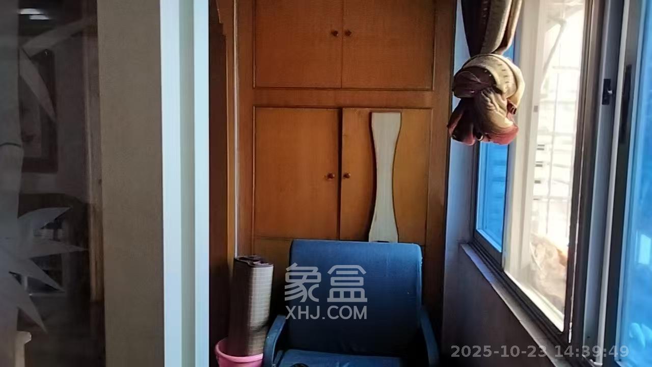 木材厂宿舍(南湖医院对面)  2室1厅1卫    1500.0元/月 木材厂宿舍(南湖医院对面)  2室1厅1卫    1500.0元/月