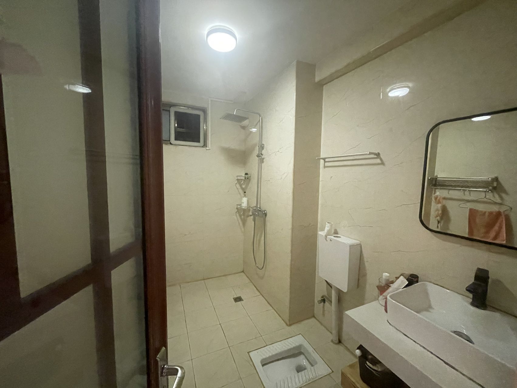 君悦府  3室2厅2卫    3500.0元/月