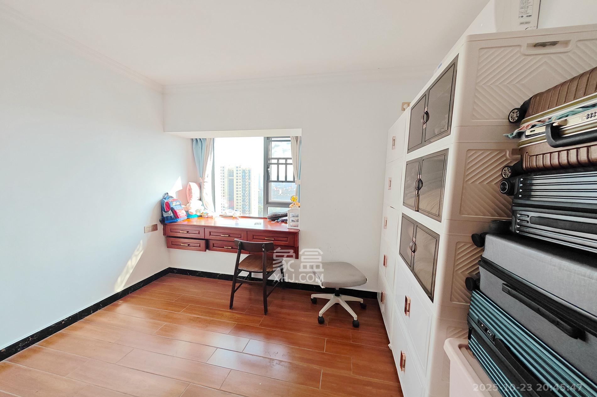 建发中央悦府  3室2厅2卫    126.0万卧室