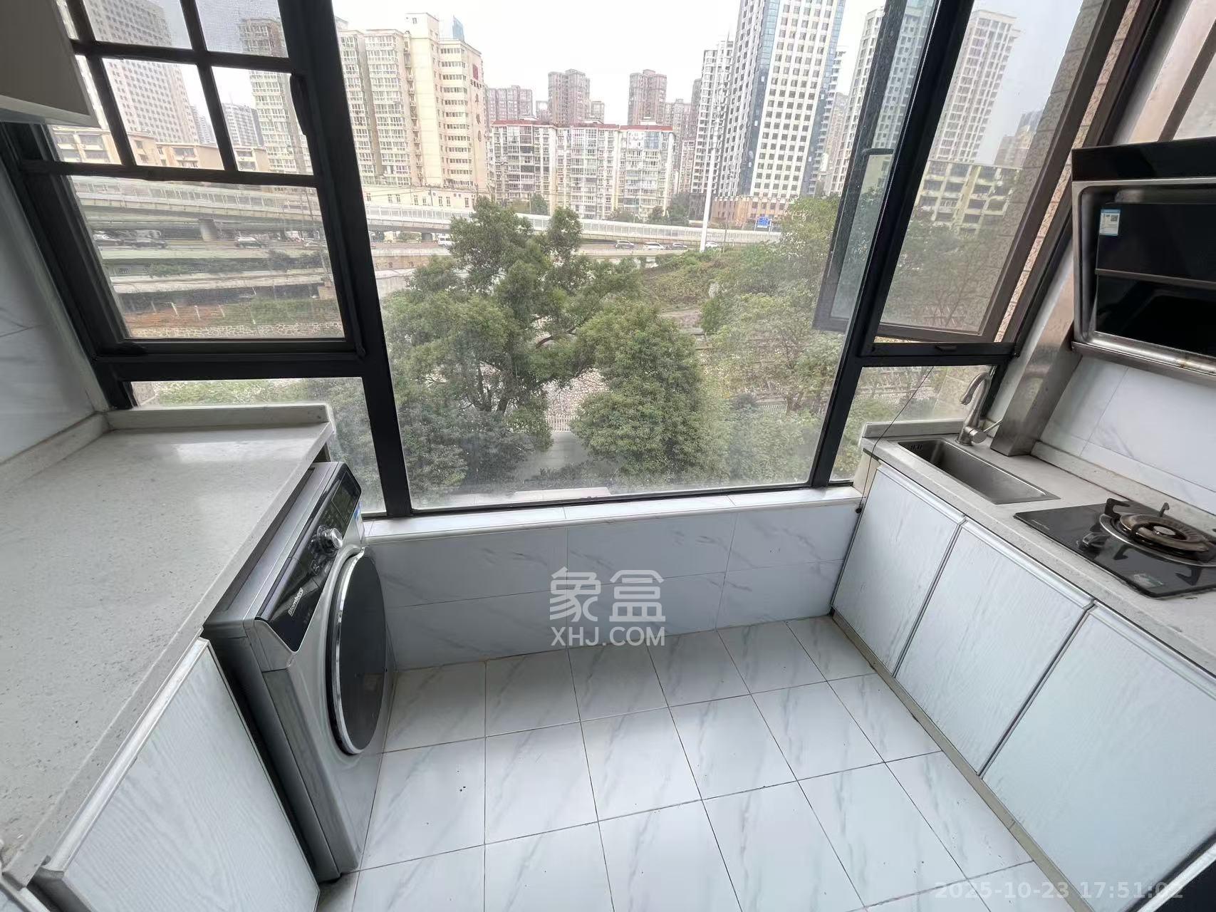 天鸿天府(天鸿中央大院)  1室1厅1卫    1500.0元/月 天鸿天府(天鸿中央大院)  1室1厅1卫    1500.0元/月室内图