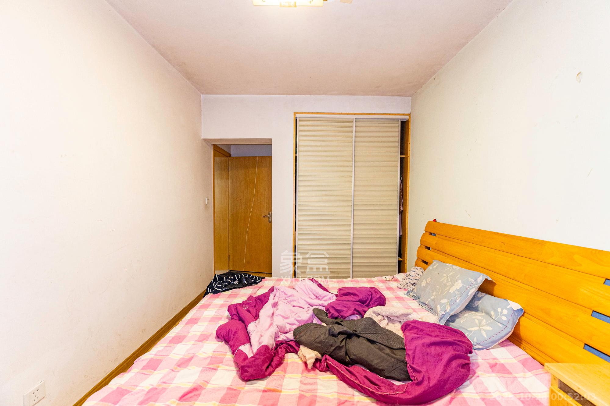 长丰星城  3室2厅2卫    52.8万卧室