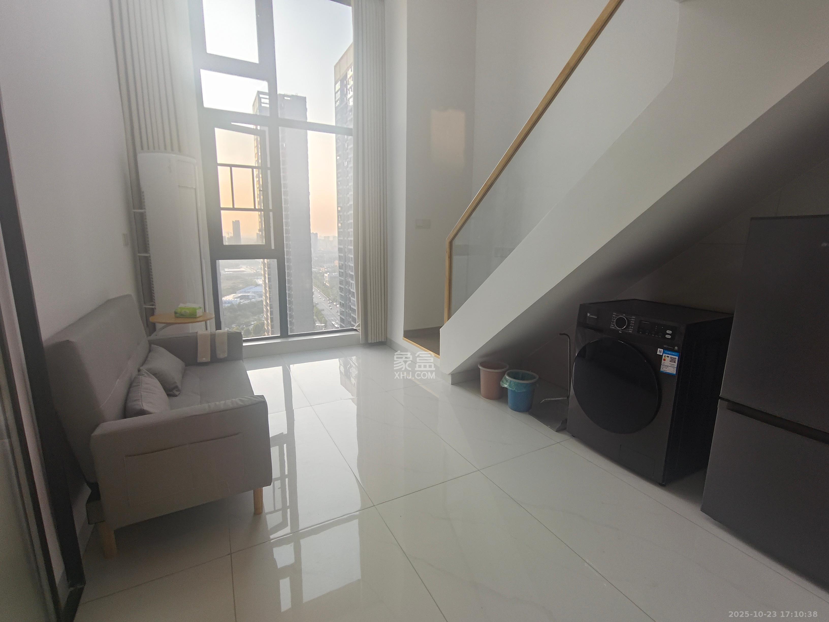 中国铁建湘语梅溪  1室1厅1卫    2000.0元/月室内图