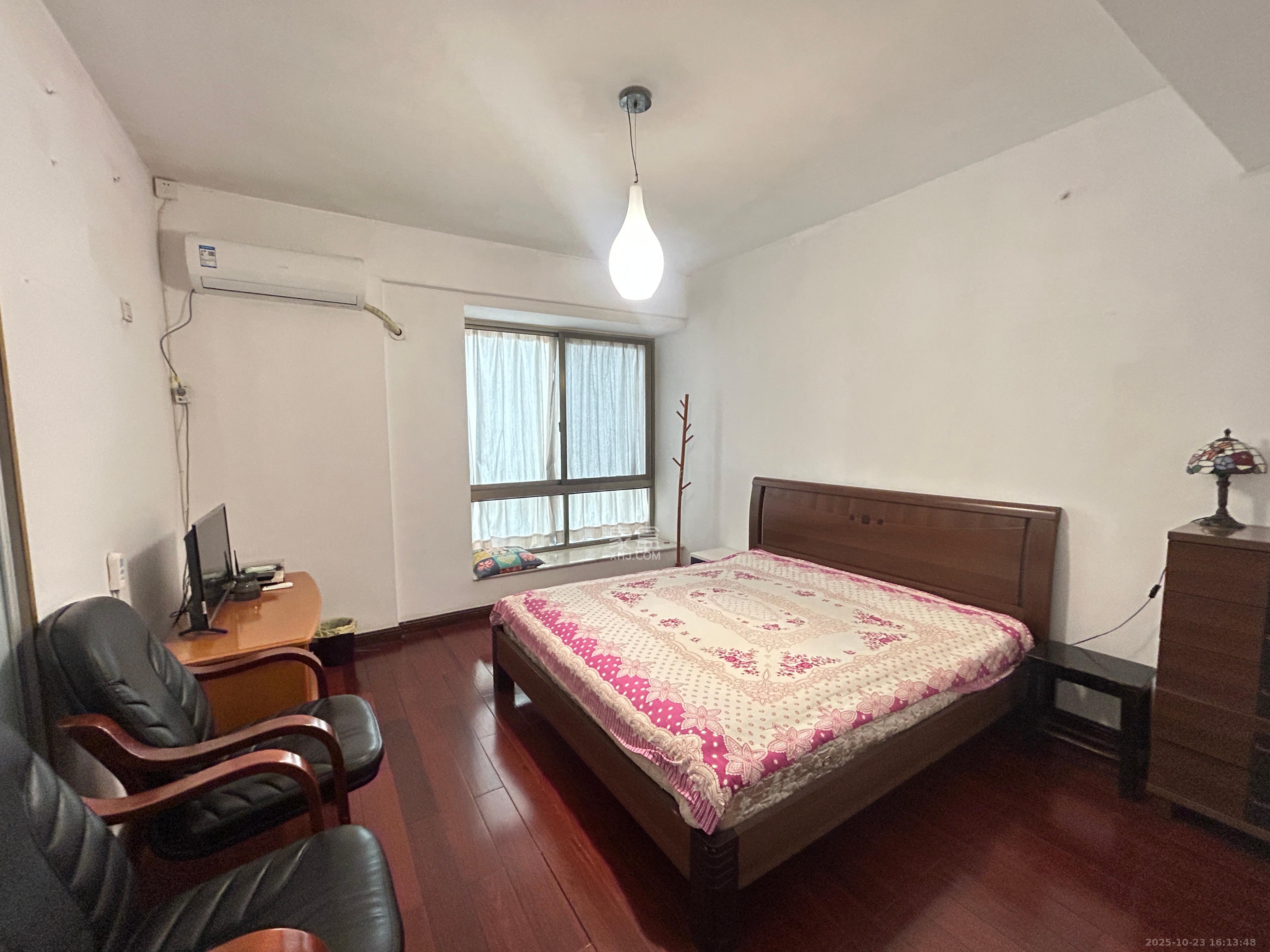 新世纪花苑  3室1厅2卫    4000.0元/月室内图