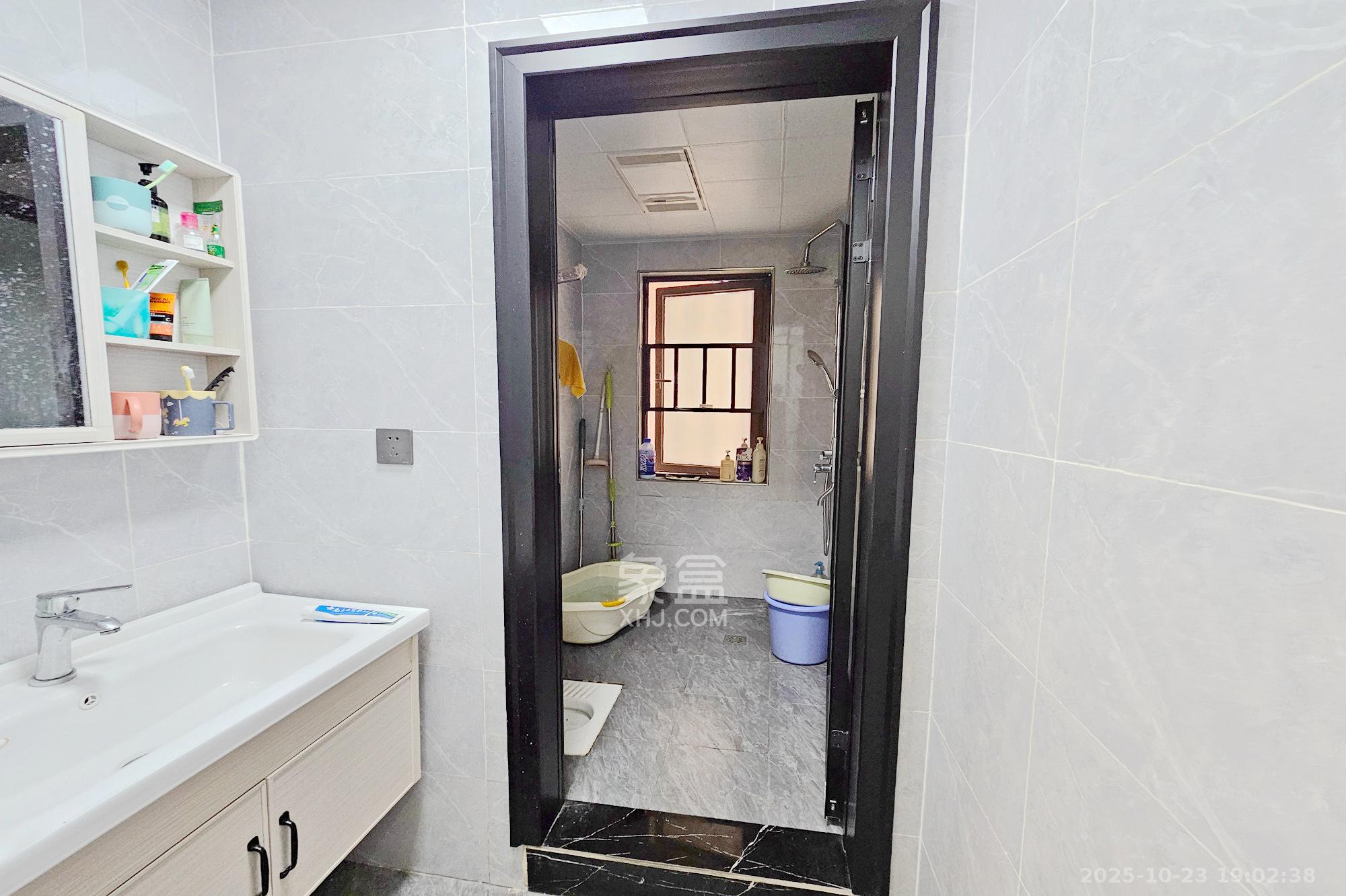 阳光城尚东湾青云苑  1室2厅1卫    84.98万其他