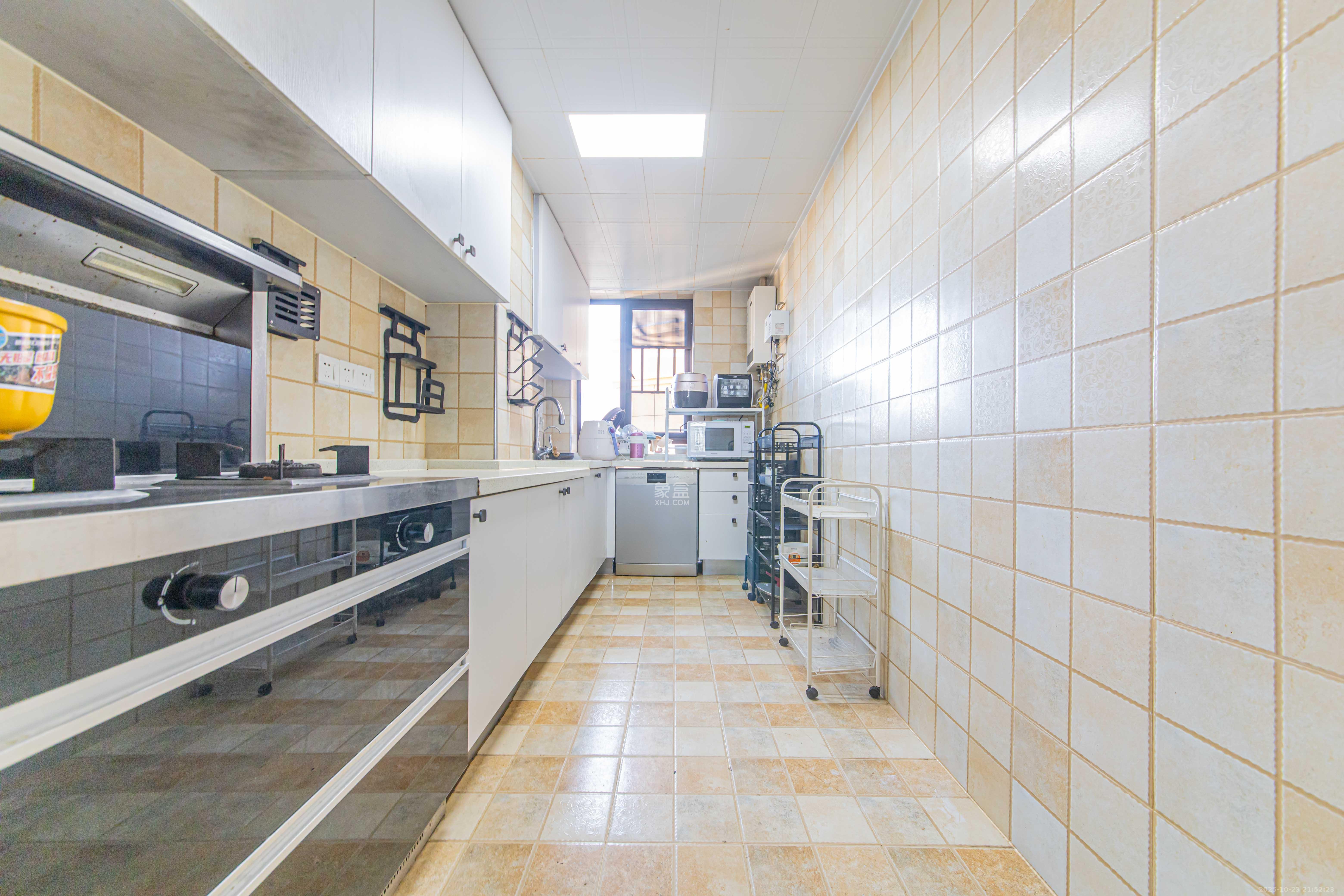 鑫远悦城(鑫远悦时代)  4室2厅2卫    108.0万 鑫远悦城(鑫远悦时代)  4室2厅2卫    108.0万厨房