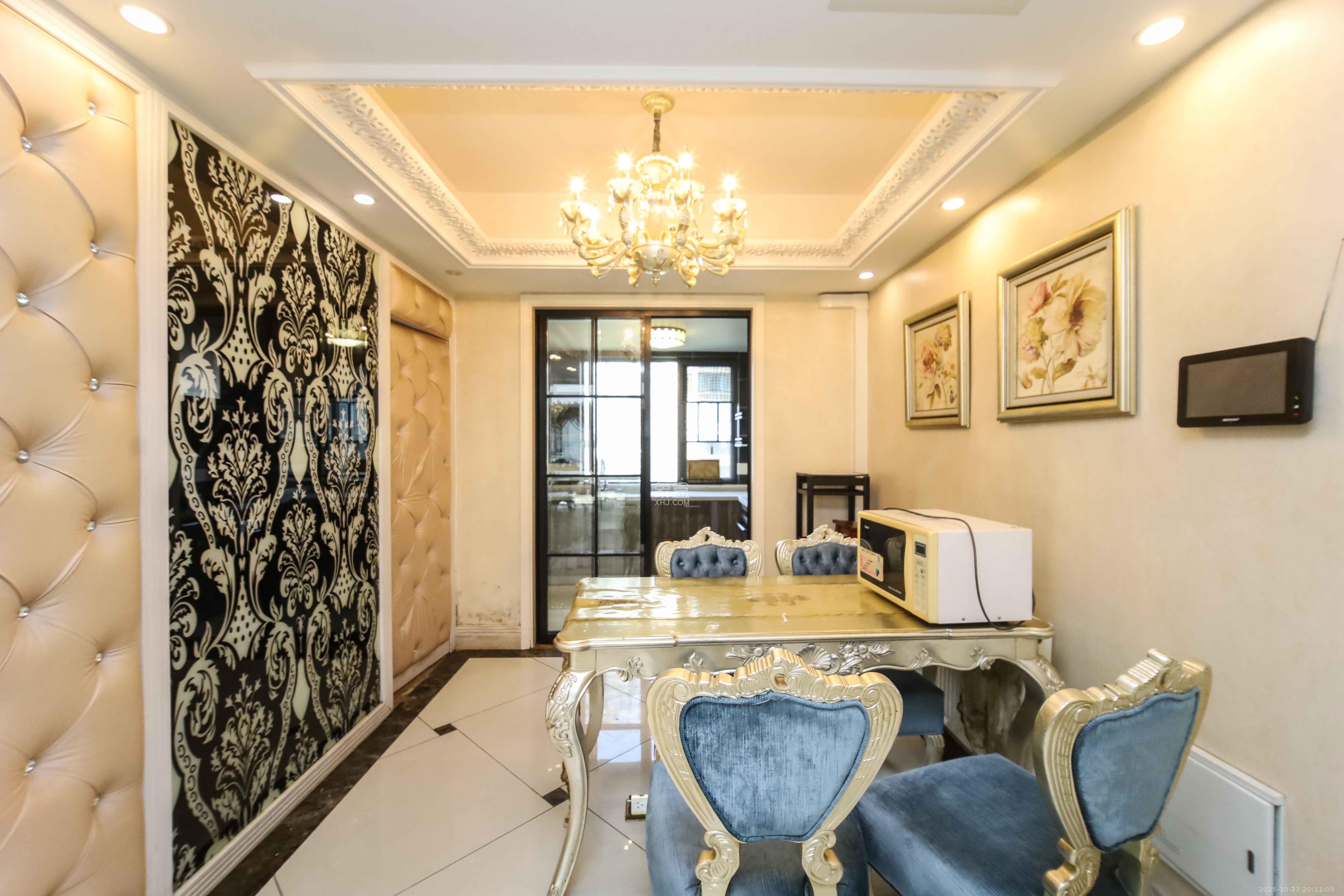 红橡华园(菲莎公馆)  3室2厅2卫    168.0万其他