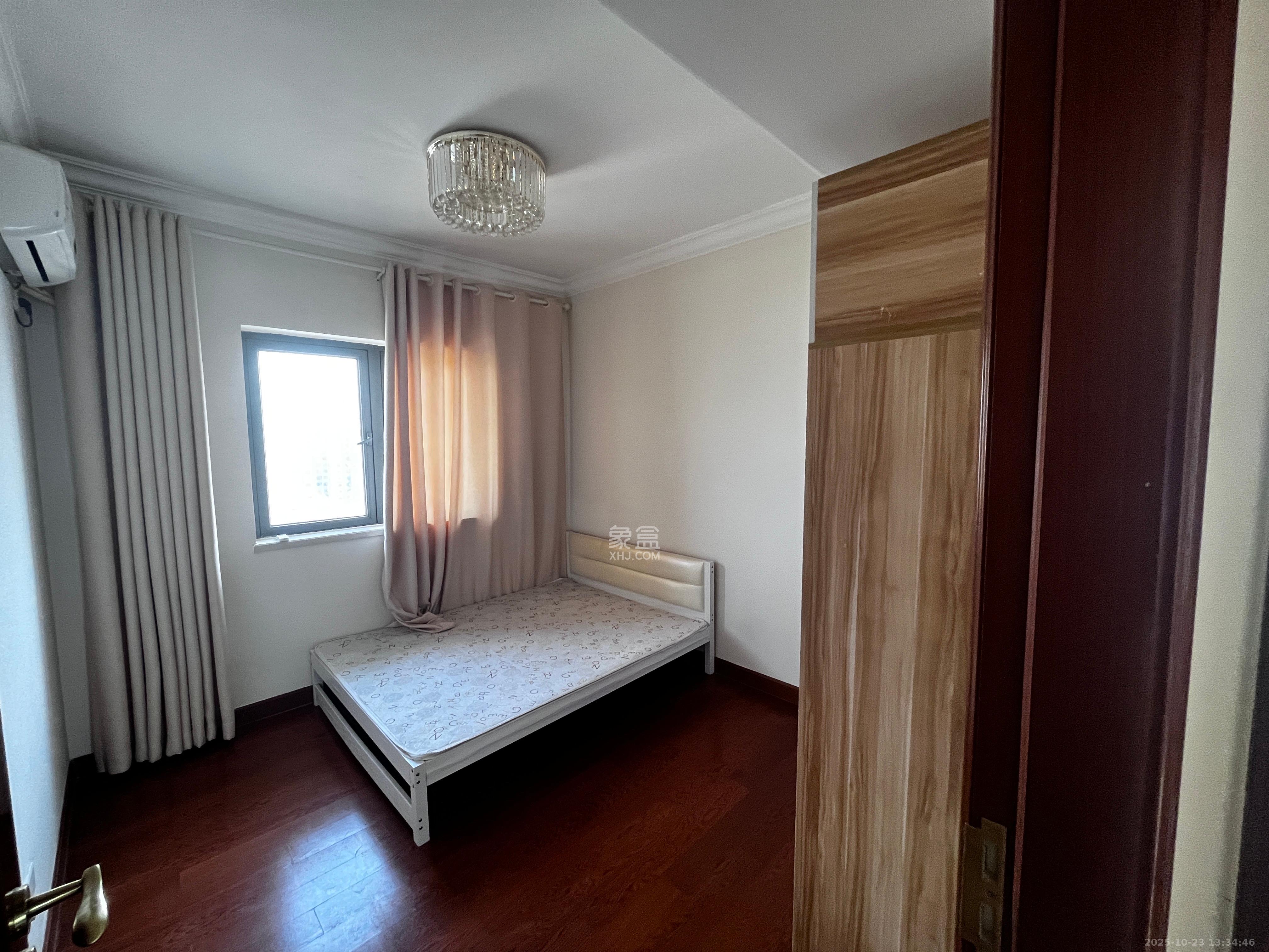 恒大国际广场  1室0厅0卫    2800.0元/月 恒大国际广场  1室0厅0卫    2800.0元/月室内图