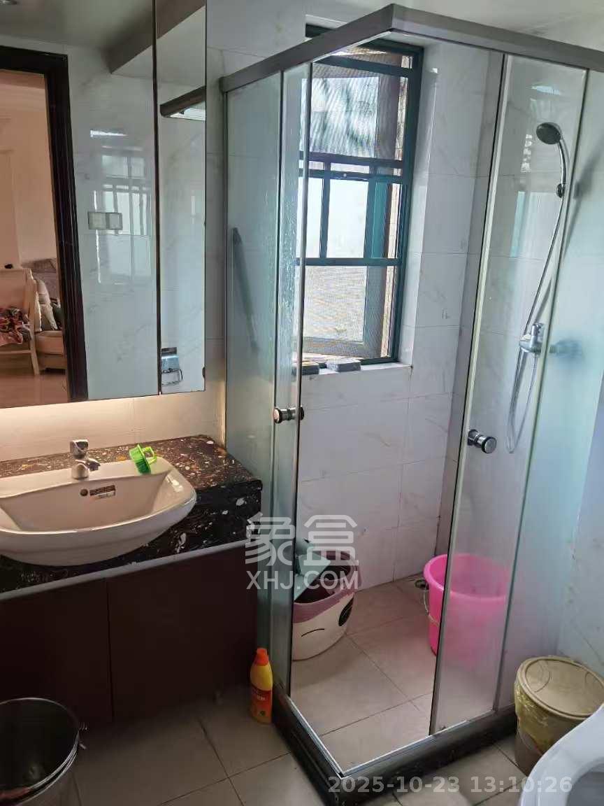 恒大翡翠华庭  2室2厅1卫    2000.0元/月室内图