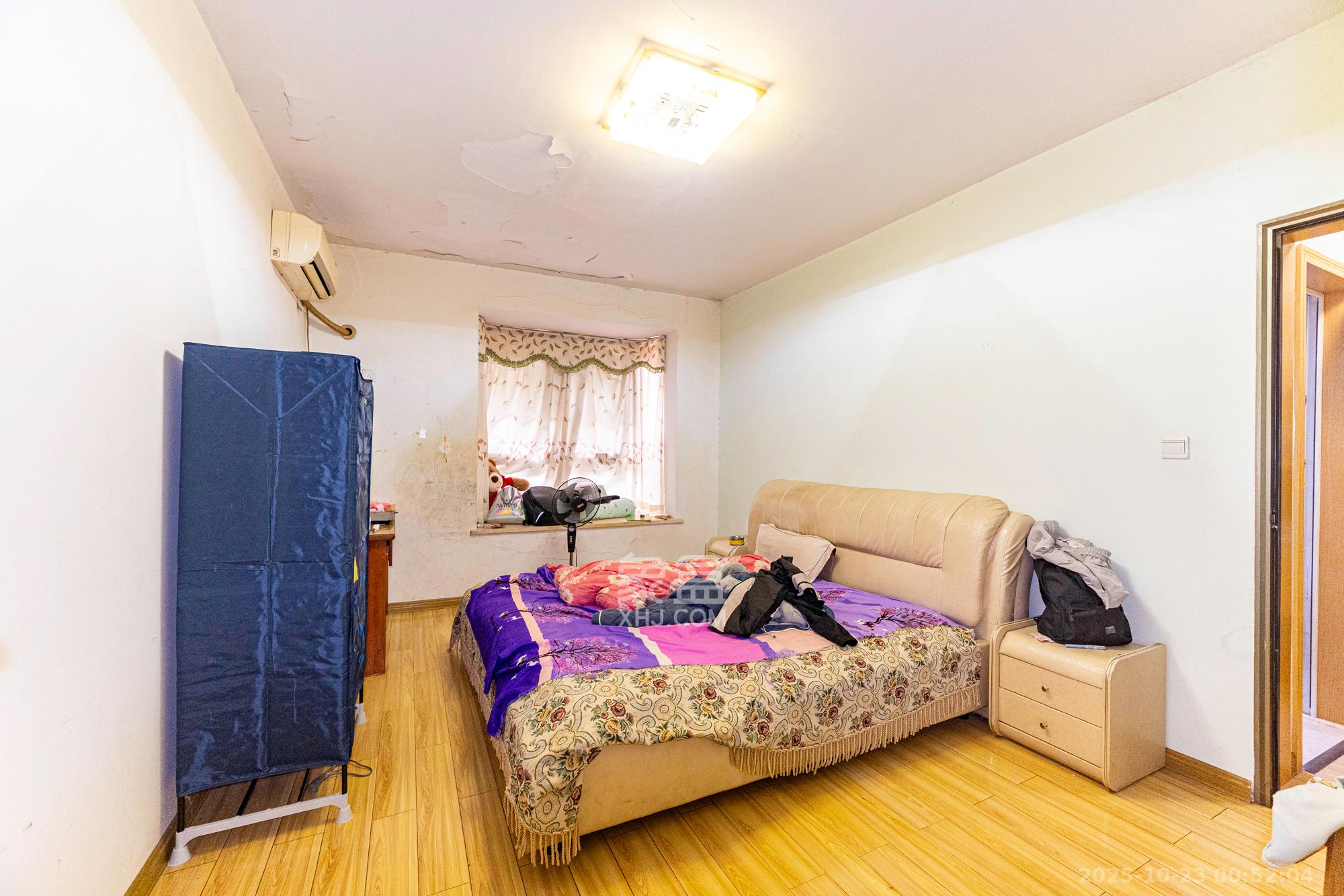 长丰星城  3室2厅2卫    52.8万卧室