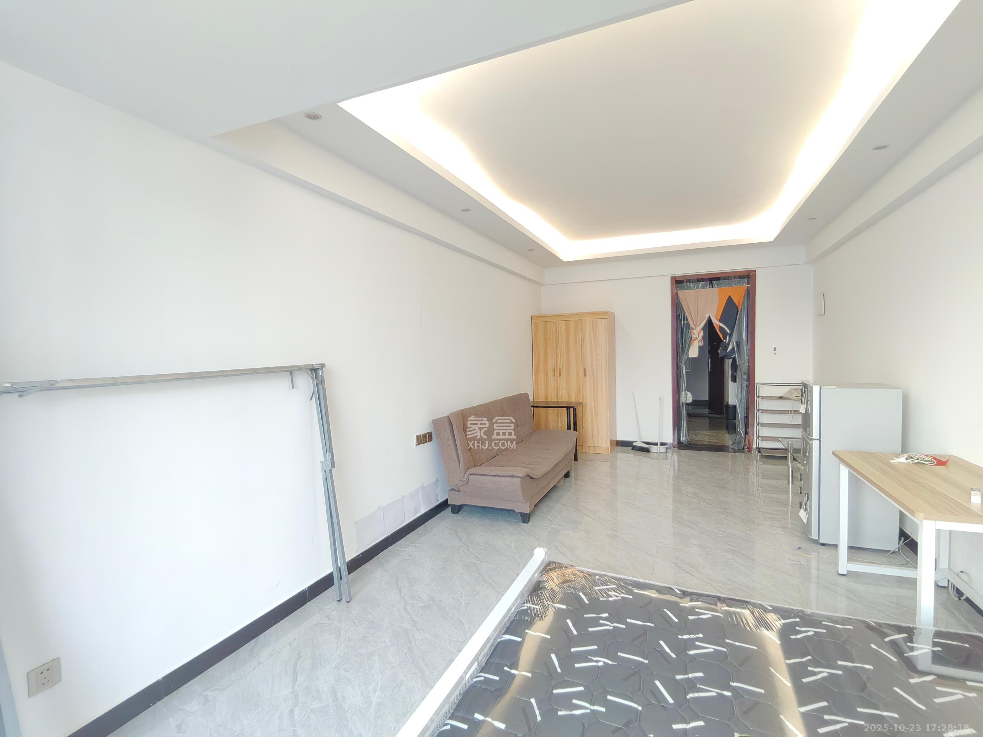 上河国际A座  1室1厅1卫    1300.0元/月室内图