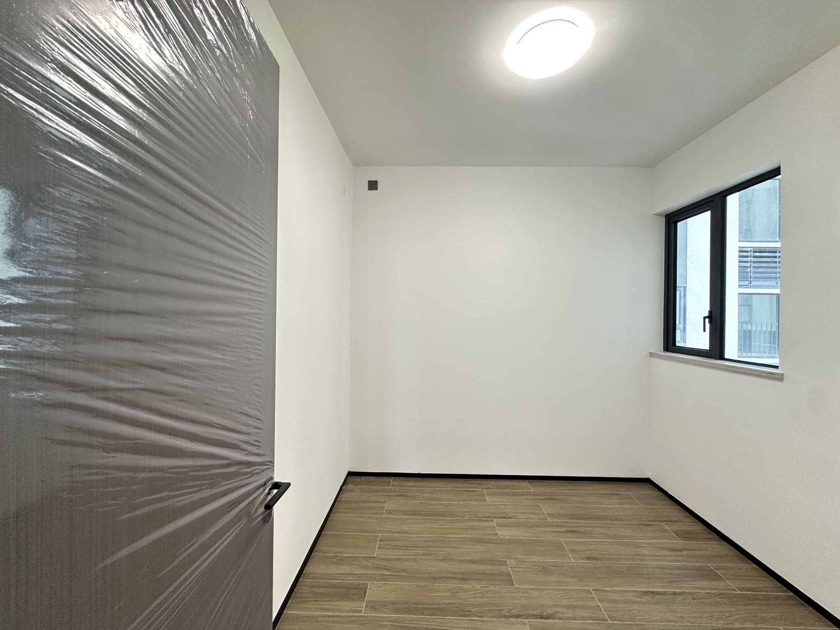 中海明德里  3室2厅1卫    4200.0元/月户型图