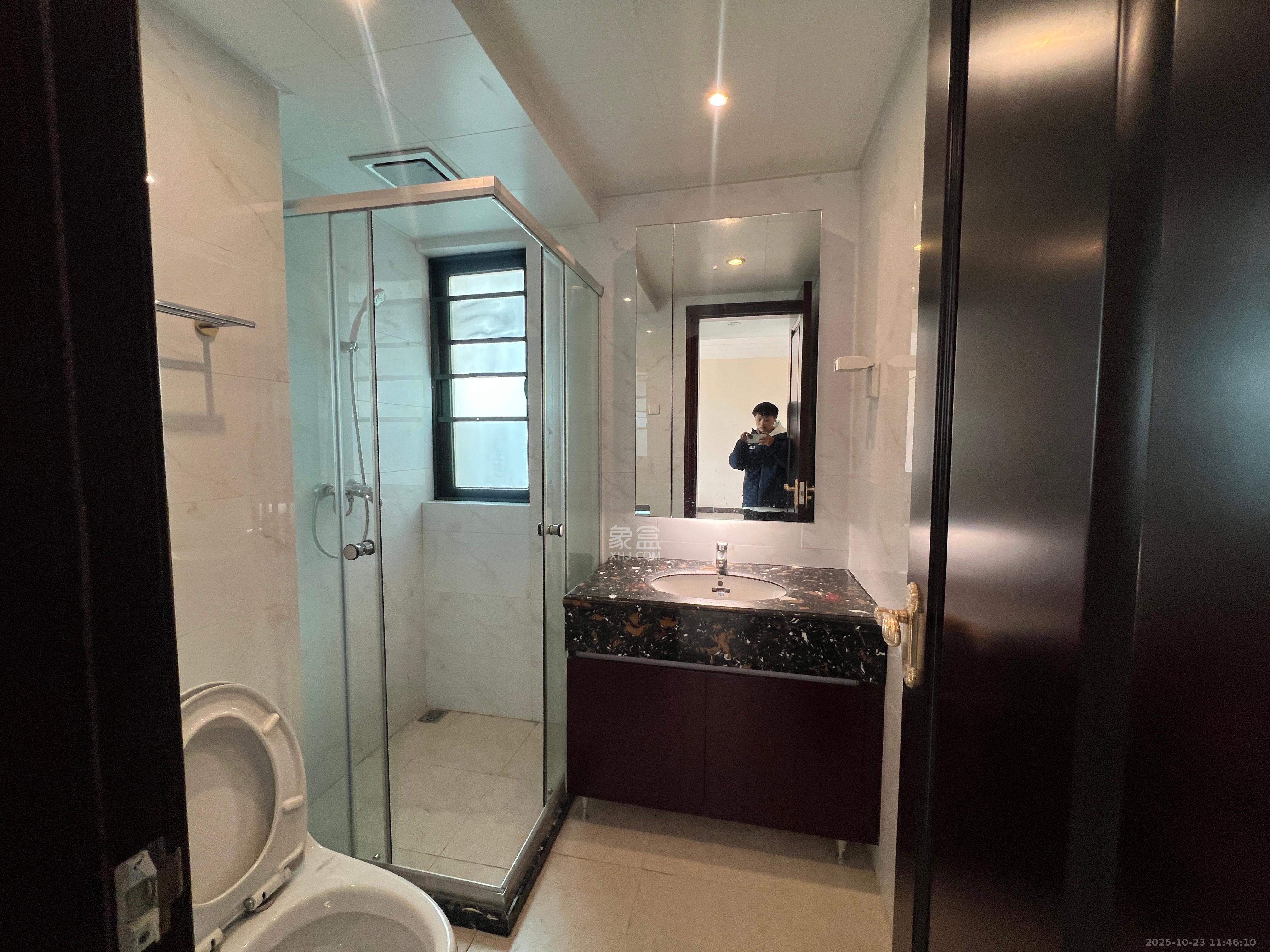 恒大雅苑 2室2厅1卫 2200.0元/月 恒大雅苑 2室2厅1卫 2200.0元/月室内图