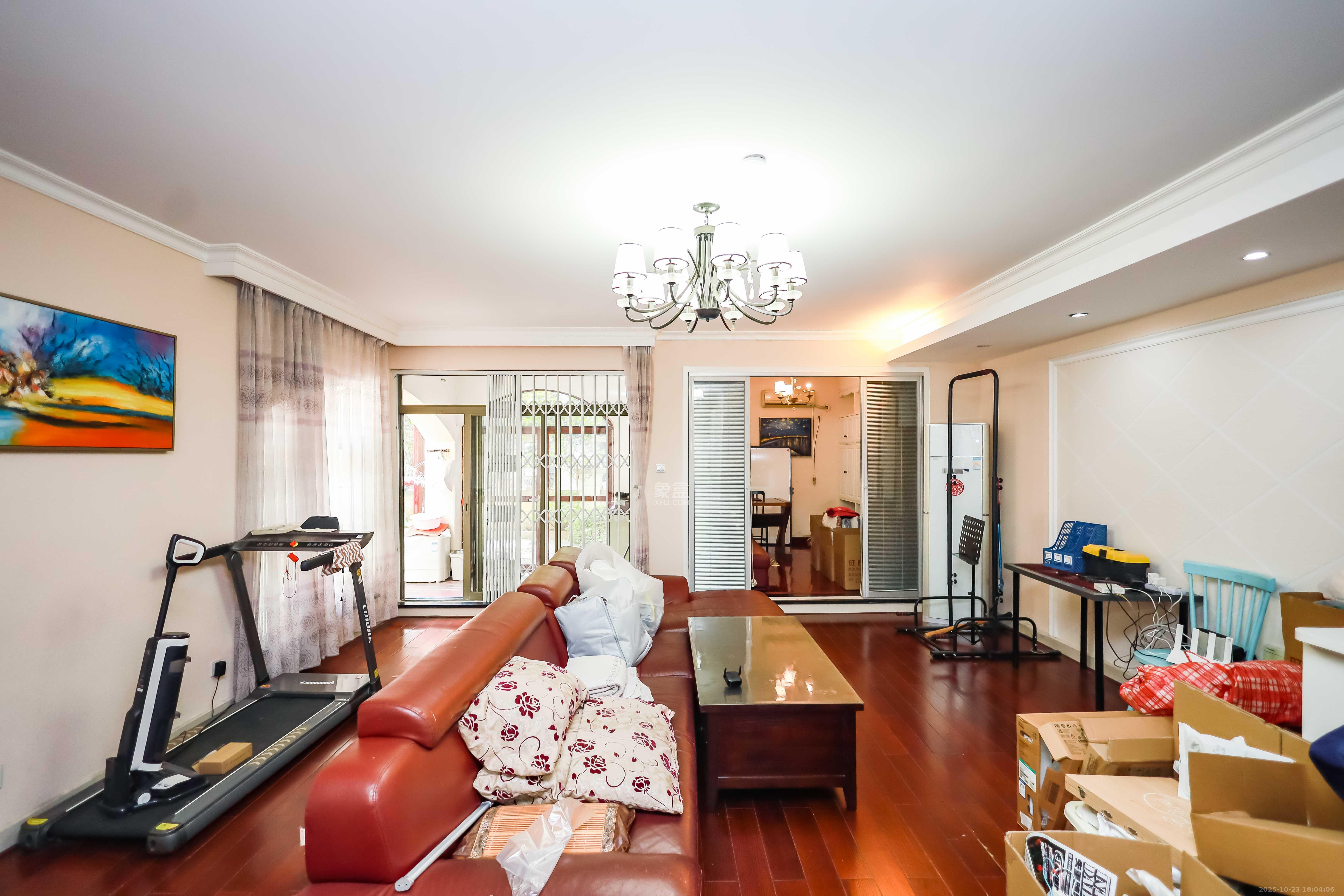 卓越蔚蓝海岸一期  3室2厅1卫    260.0万