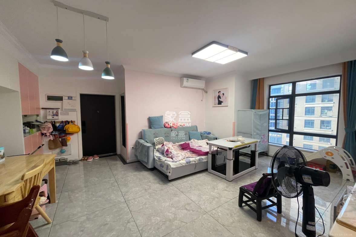 湘域城邦(湘域国际中心) 2室2厅1卫 3500.0元/月 湘域城邦(湘域国际中心) 2室2厅1卫 3500.0元/月室内图