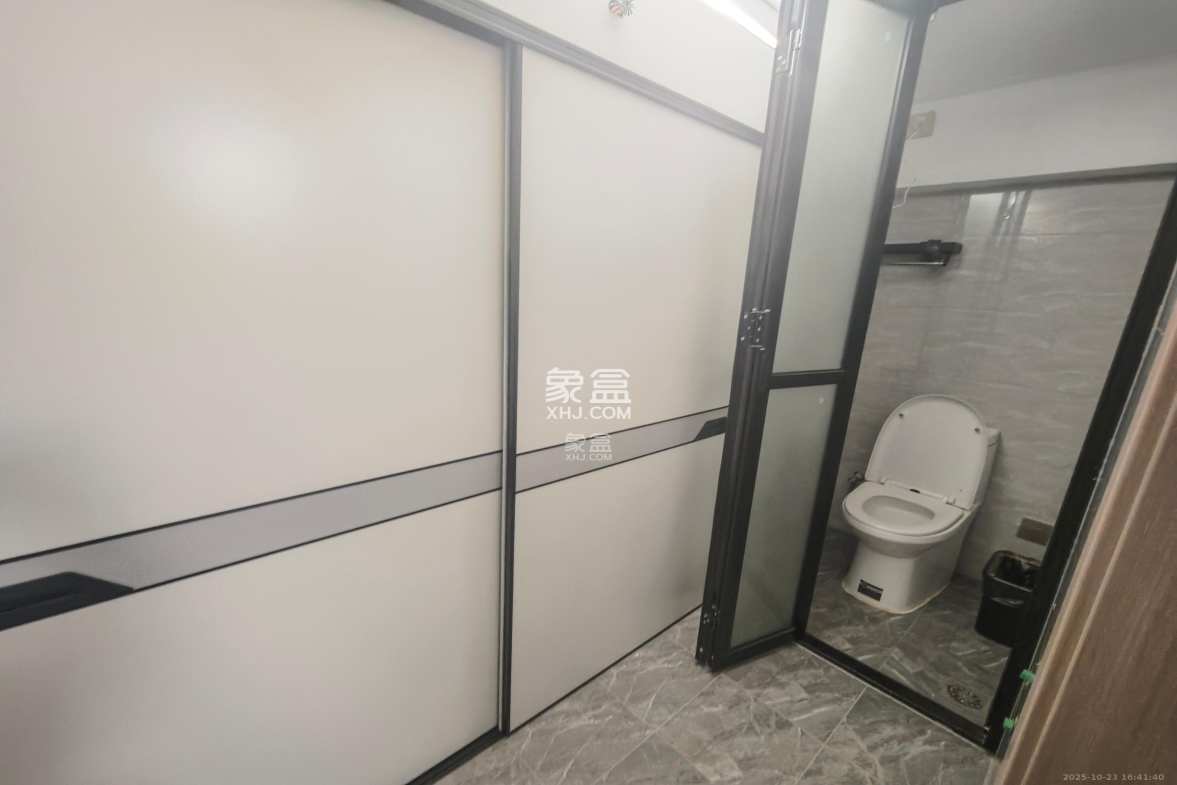 明昇壹城(明昇时代广场)三期 3室0厅0卫 2400.0元/月 明昇壹城(明昇时代广场)三期 3室0厅0卫 2400.0元/月室内图