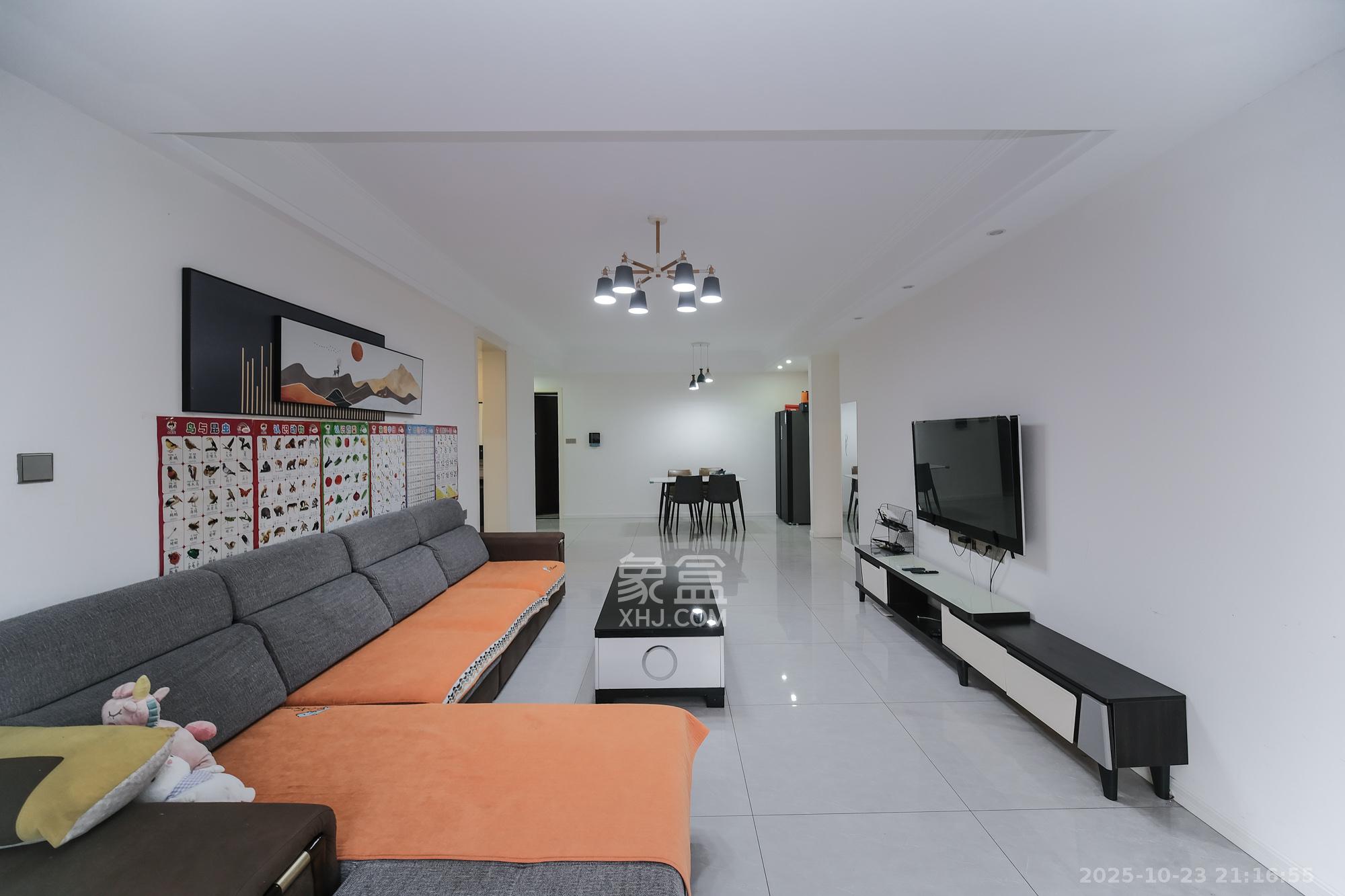 三一街区  3室2厅2卫    92.8万其他