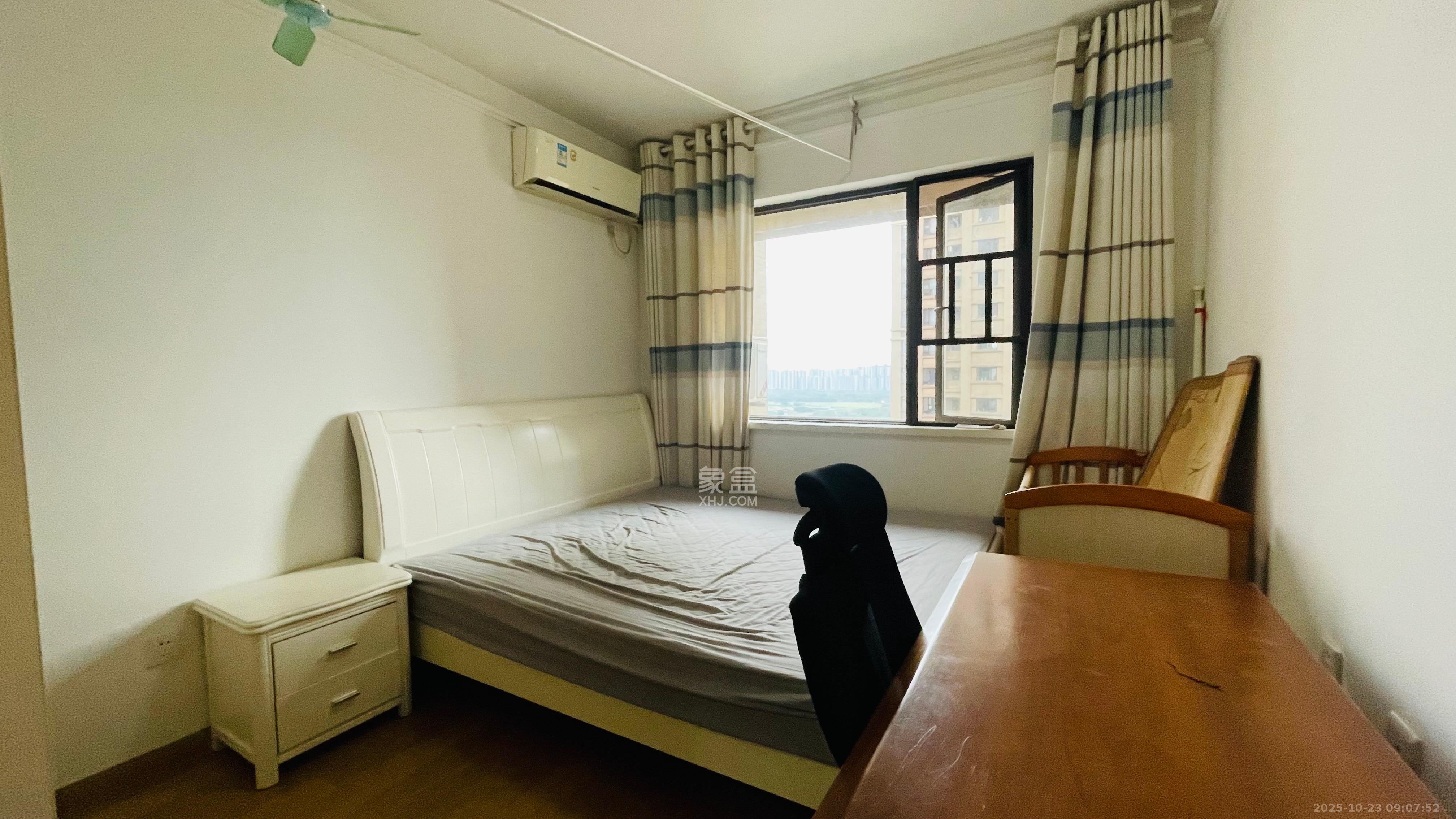 中海国际三期  3室2厅2卫    2300.0元/月室内图