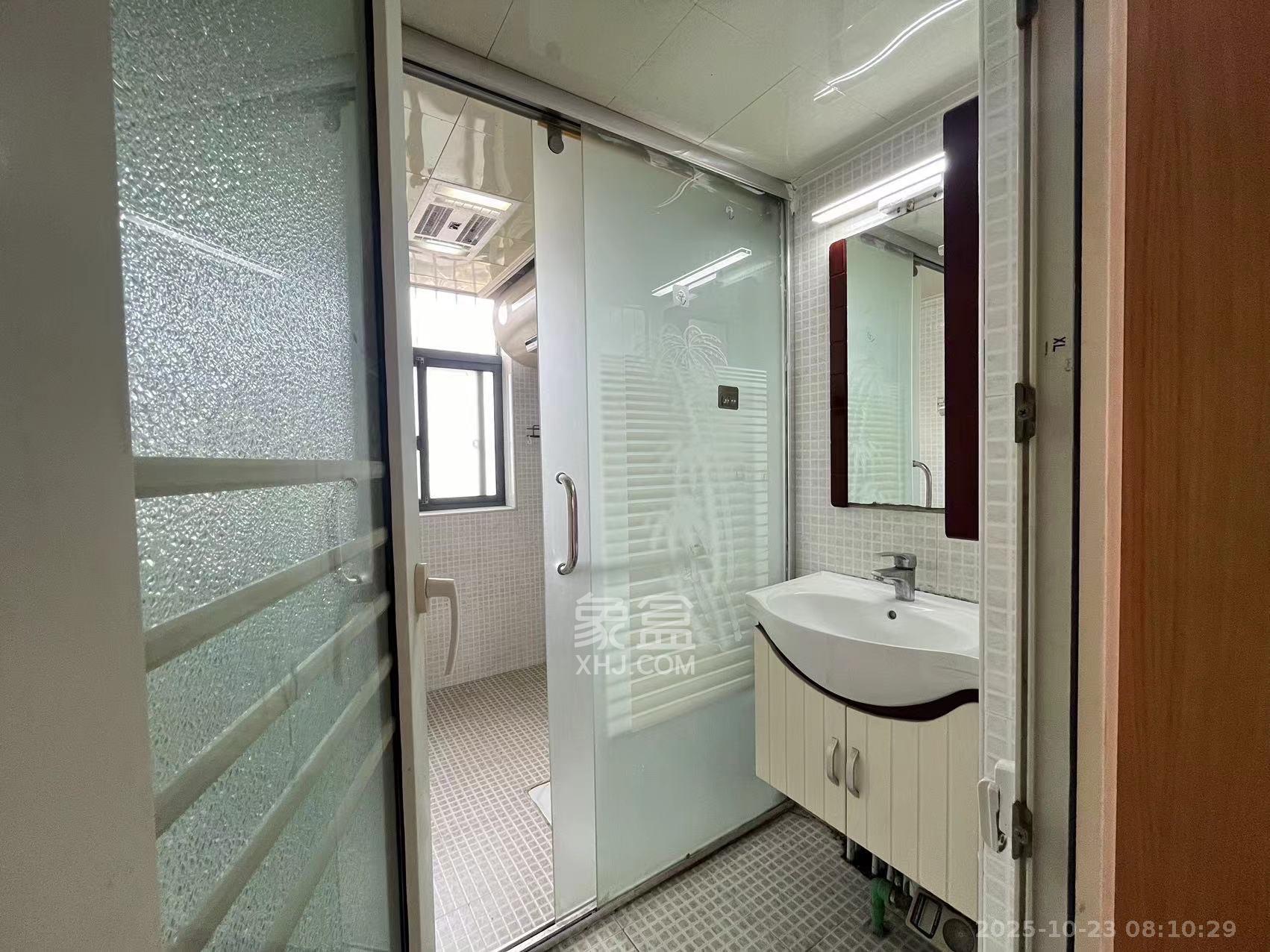 欧园  3室1厅2卫    2700.0元/月 欧园  3室1厅2卫    2700.0元/月室内图