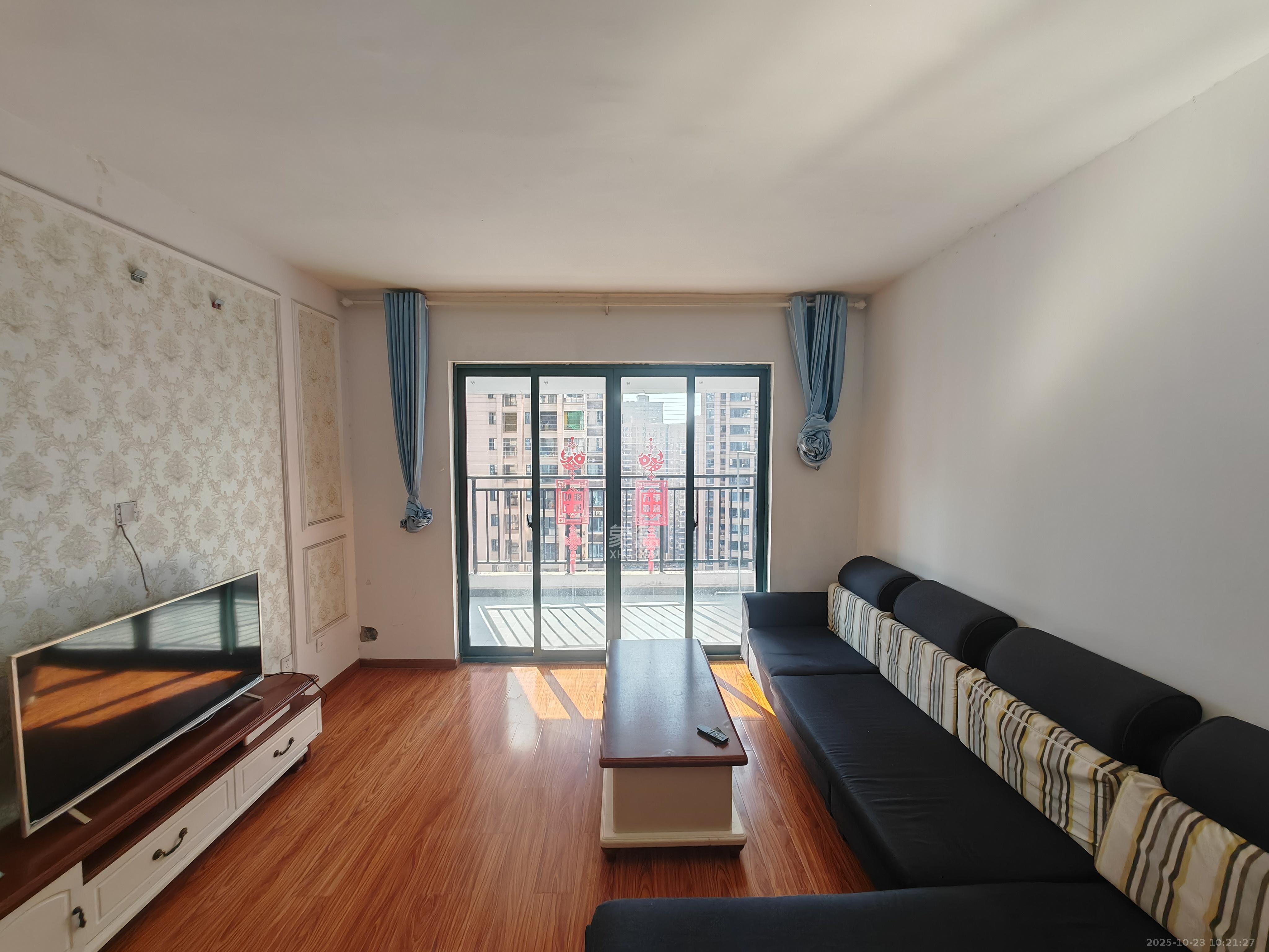 博长山水香颐  1室2厅2卫    2400.0元/月 博长山水香颐  1室2厅2卫    2400.0元/月室内图