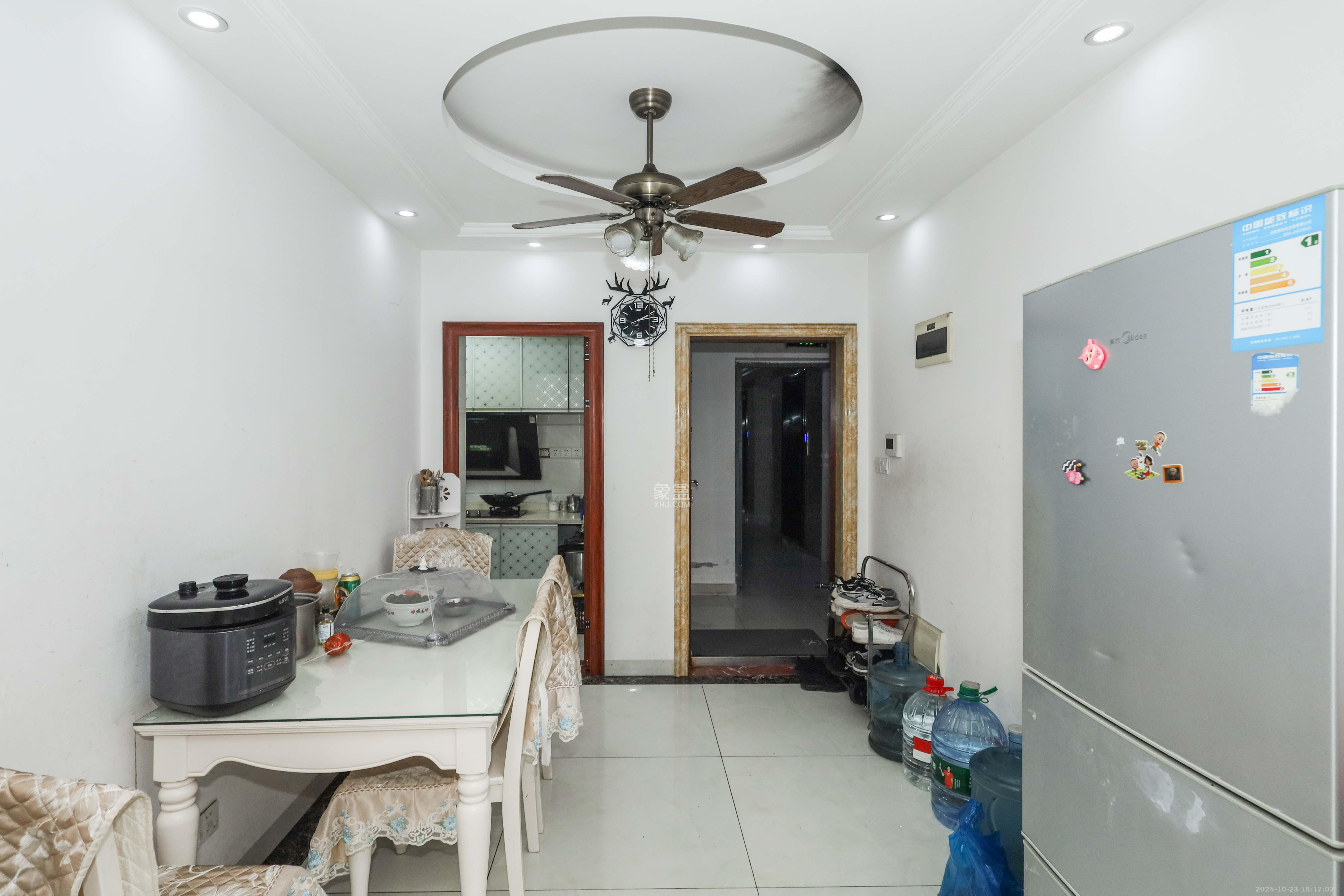 梅溪湖合能璞丽  3室2厅1卫    110.0万客厅