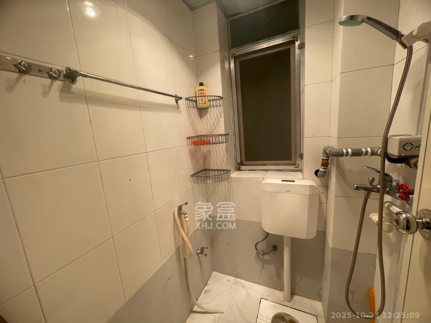 省脑科医院宿舍(康苑小区)  2室1厅1卫    1500.0元/月 省脑科医院宿舍(康苑小区)  2室1厅1卫    1500.0元/月室内图