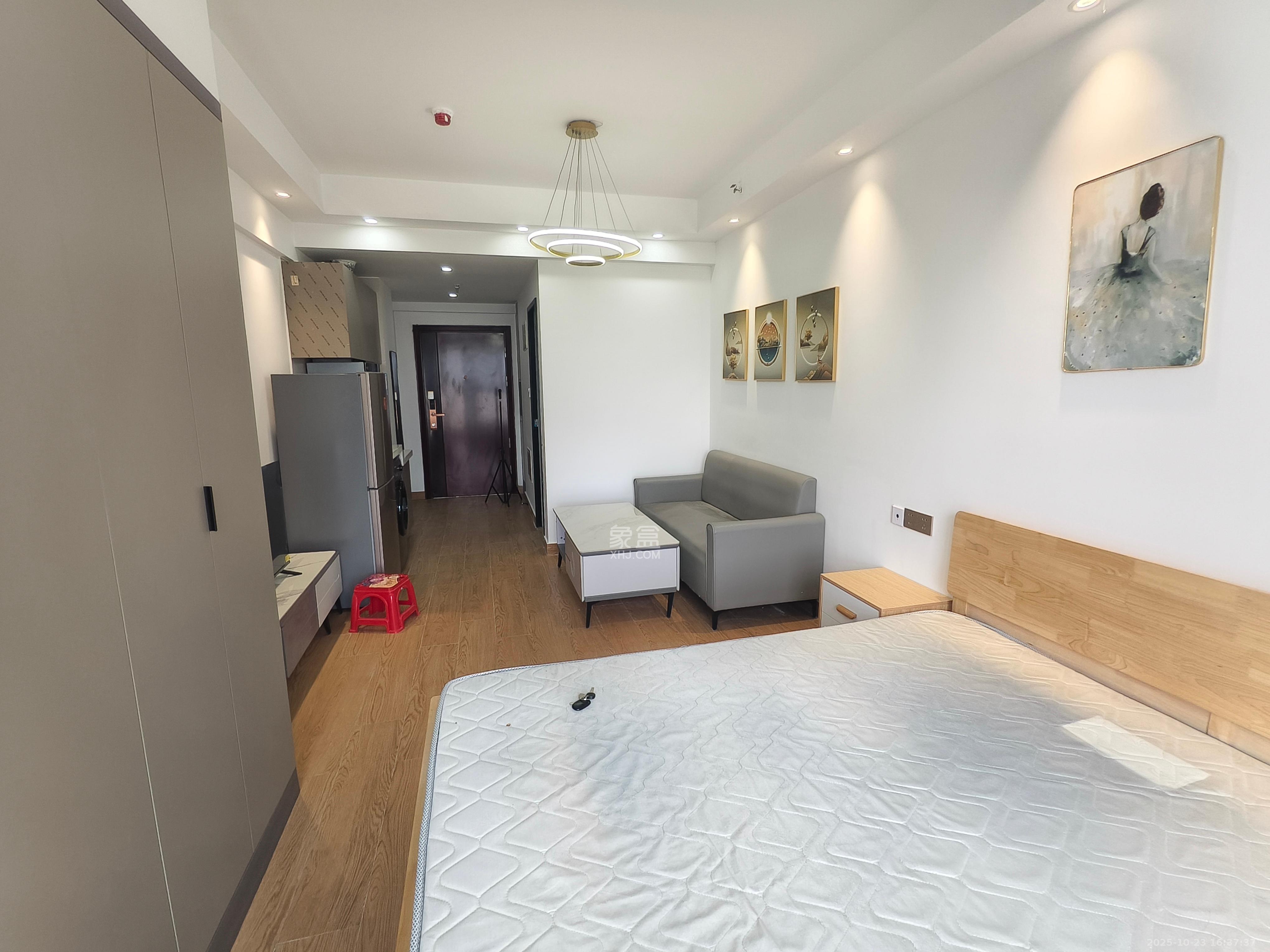 碧桂园印象  1室0厅0卫    1300.0元/月室内图