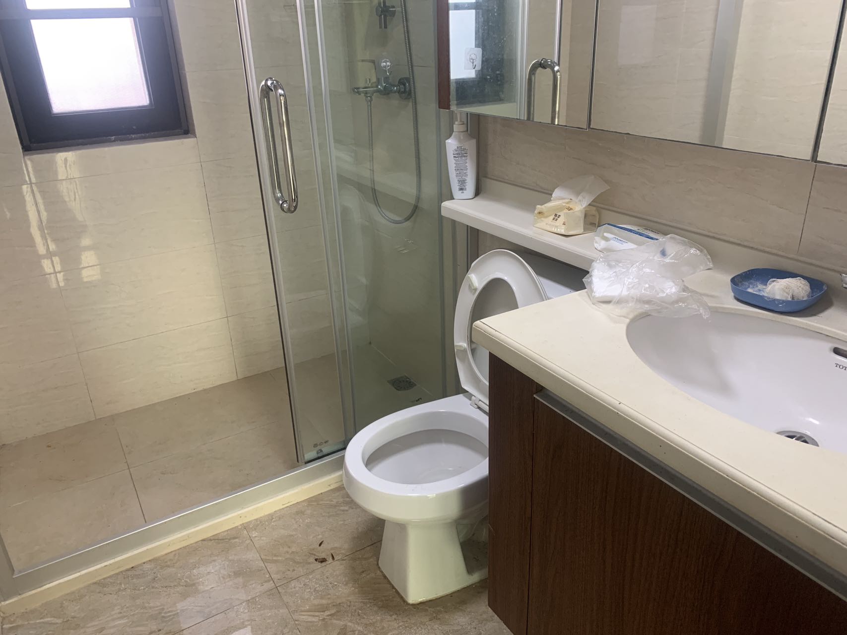 中海锦城  3室2厅2卫    158.0万 中海锦城  3室2厅2卫    158.0万客厅