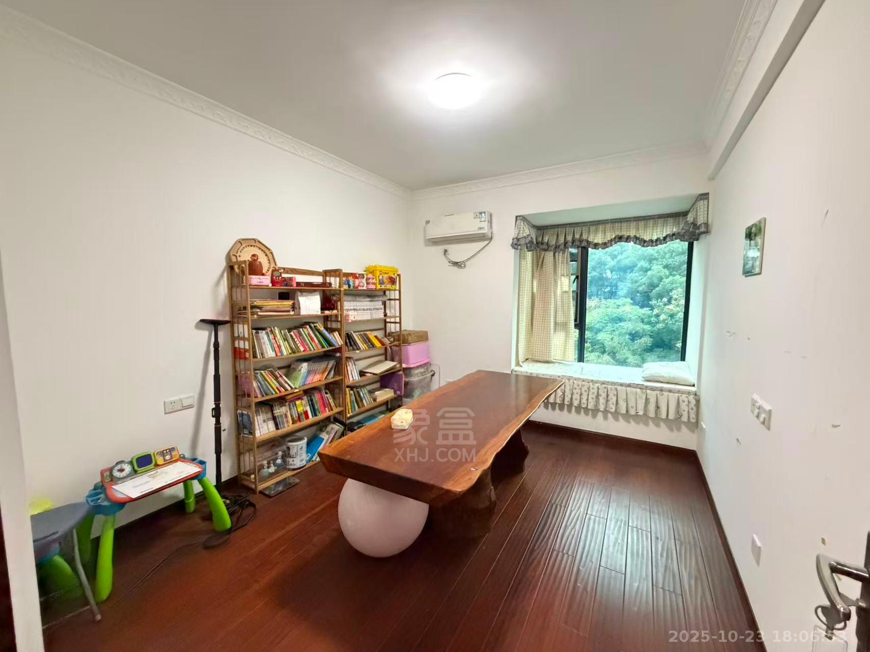 山水国际 5室2厅1卫 4000.0元/月 山水国际 5室2厅1卫 4000.0元/月室内图