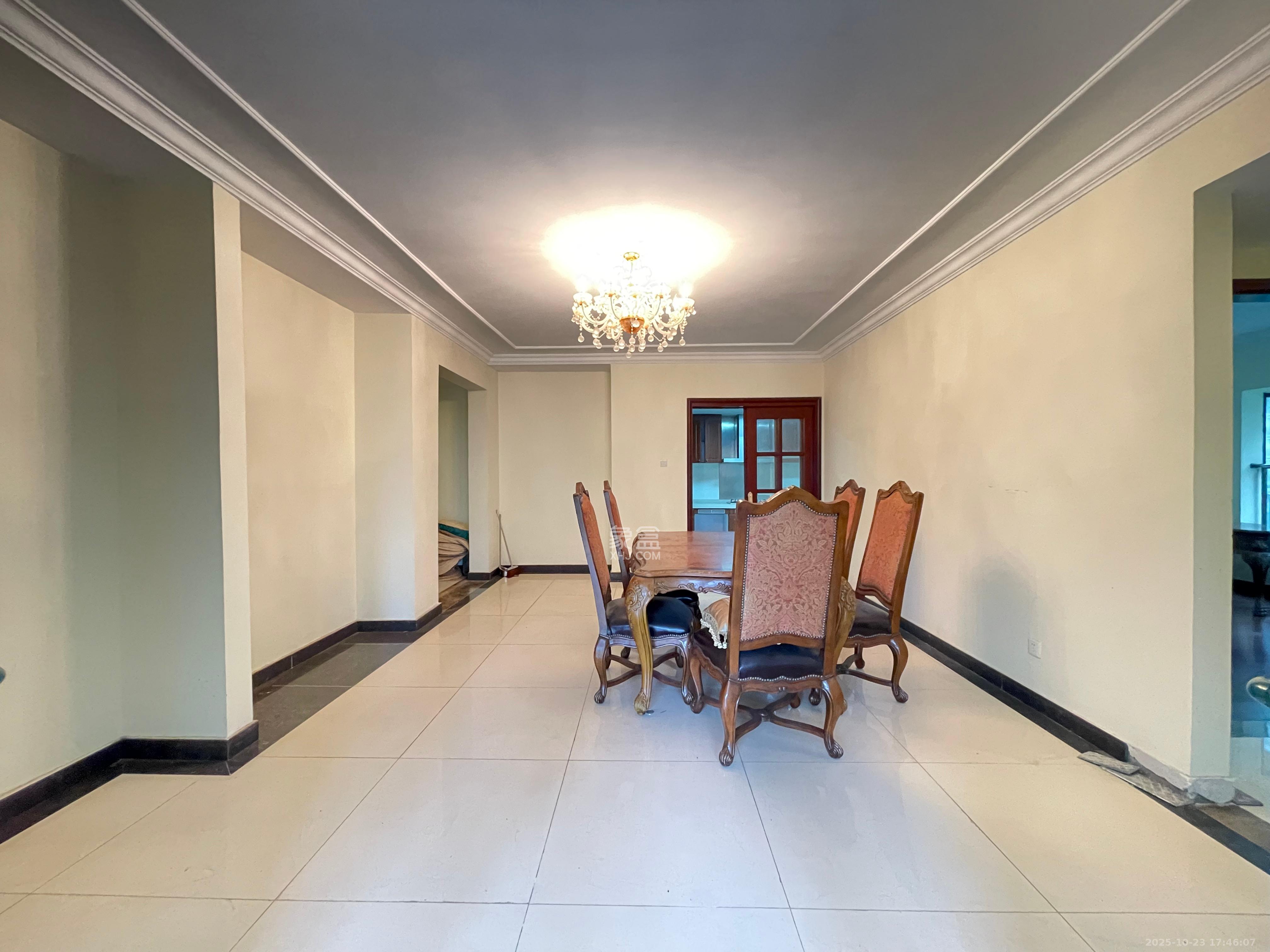 恒大名都 5室2厅4卫 4000.0元/月 恒大名都 5室2厅4卫 4000.0元/月室内图